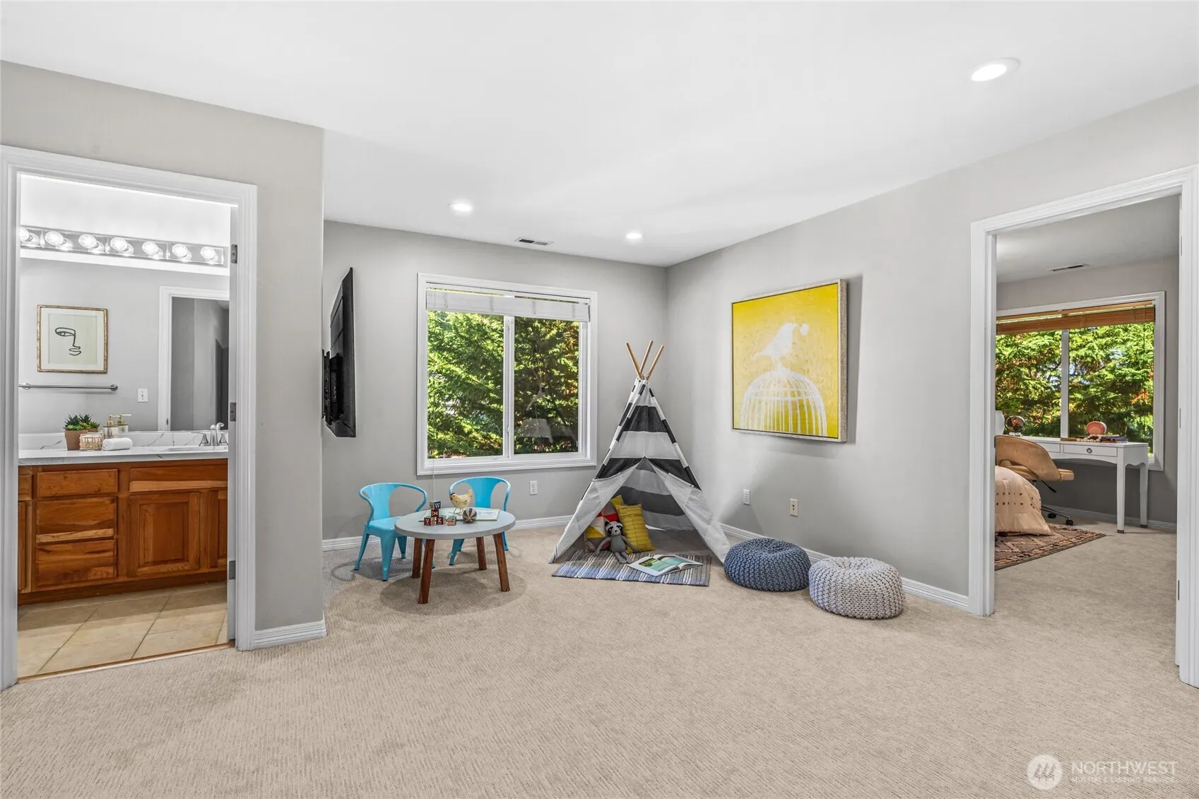 4952 160th Court SE, Bellevue, WA 98006