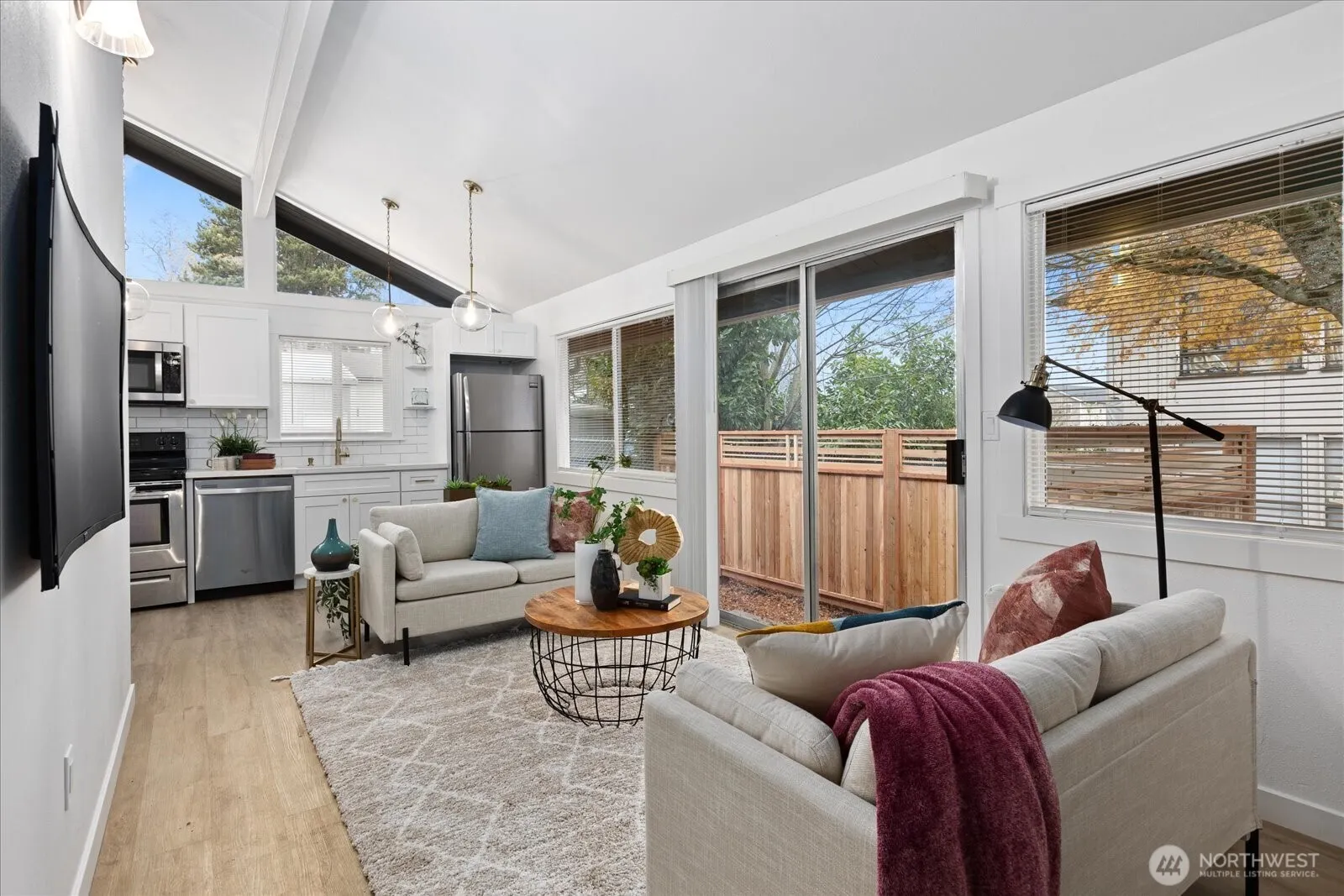 10439 17th Avenue SW, Seattle, WA 98146