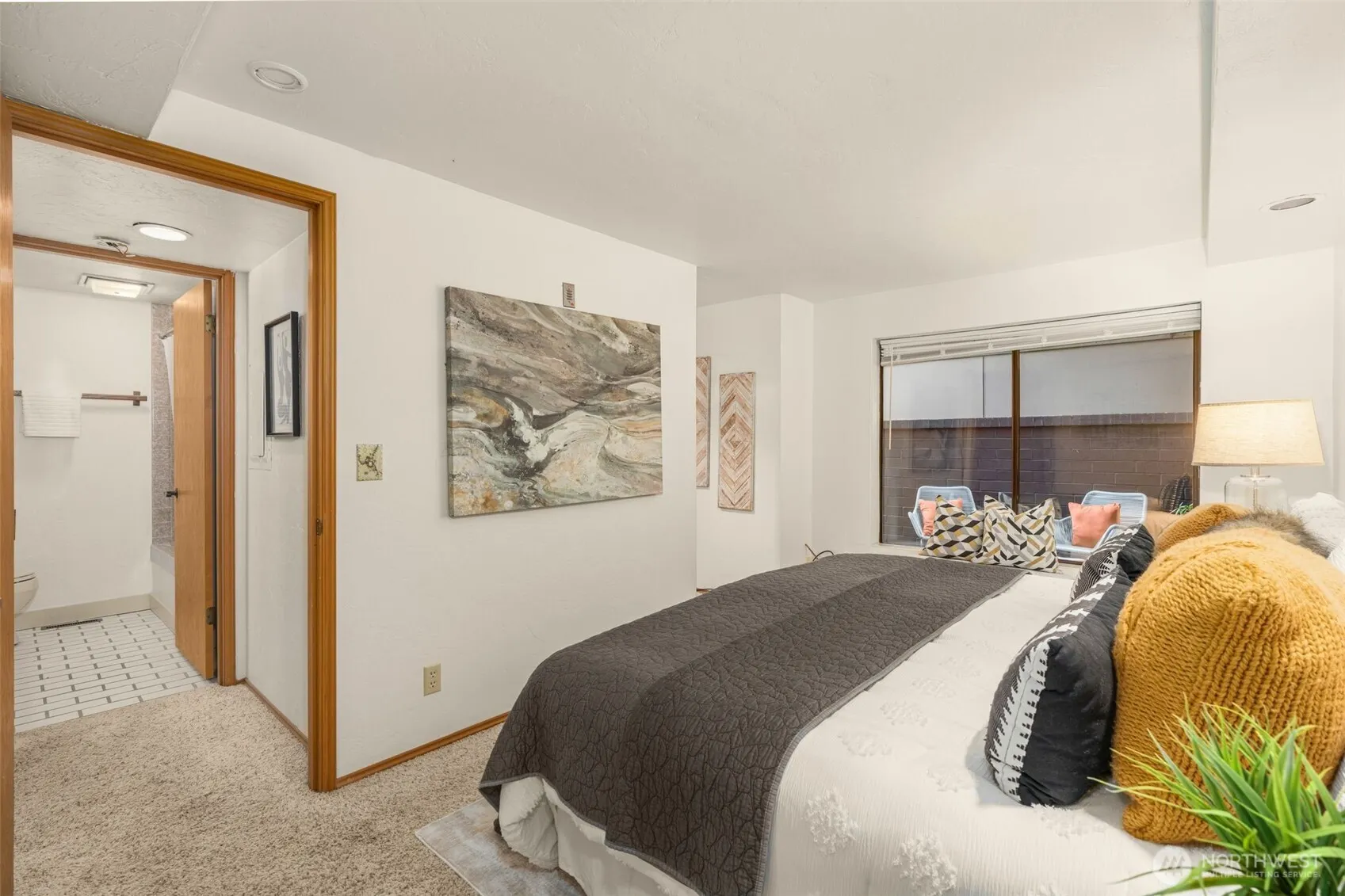 1627 California Avenue SW ##1, Seattle, WA 98116