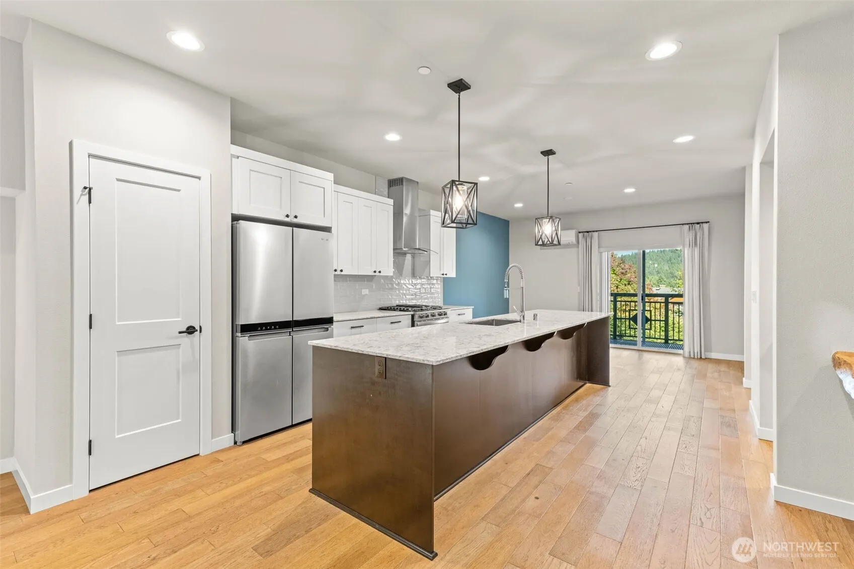 1002 Sunrise Place SW #N4, Issaquah, WA 98027