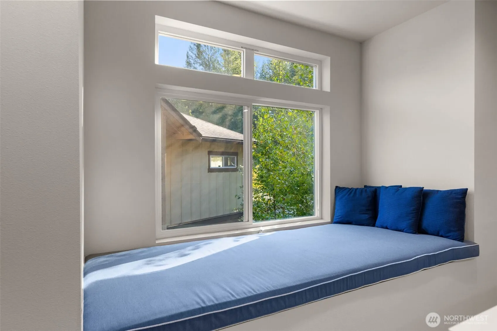1002 Sunrise Place SW #N4, Issaquah, WA 98027