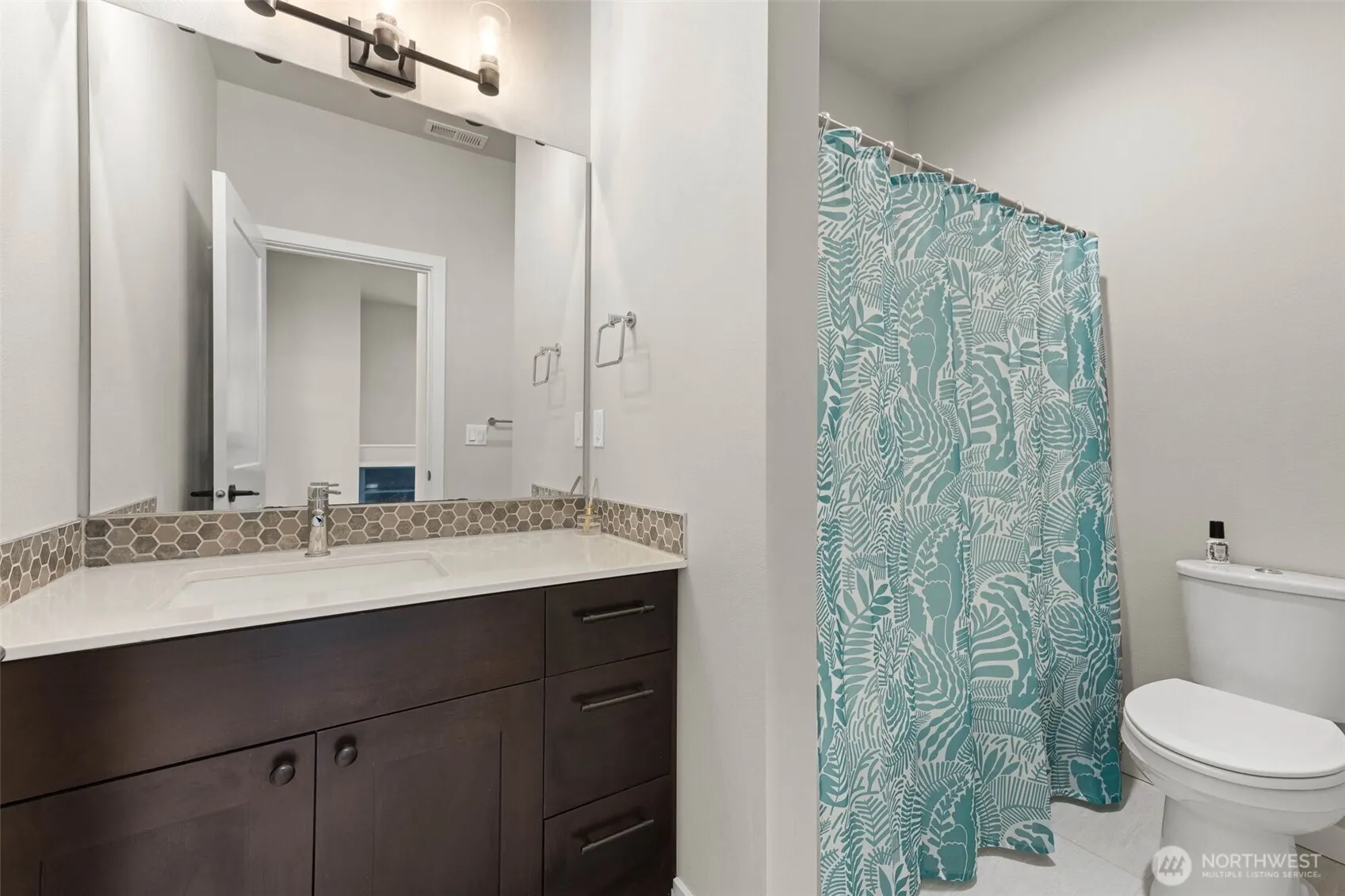 1002 Sunrise Place SW #N4, Issaquah, WA 98027