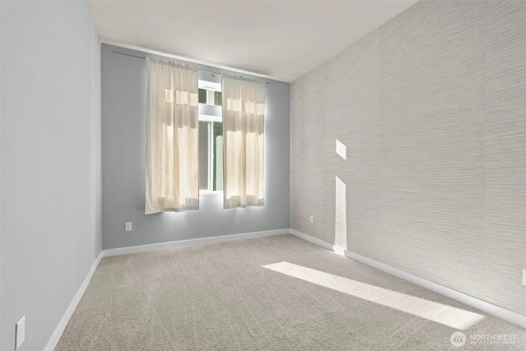 1002 Sunrise Place SW #N4, Issaquah, WA 98027