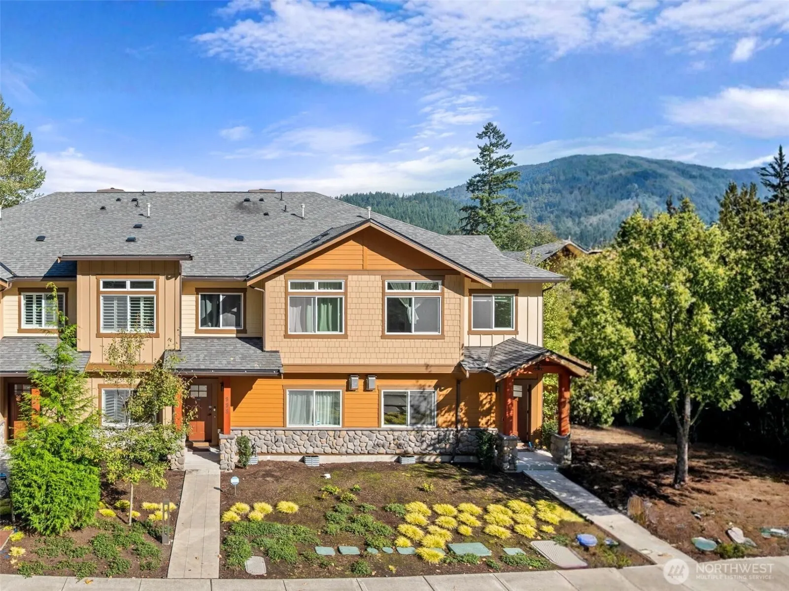 1002 Sunrise Place SW #N4, Issaquah, WA 98027