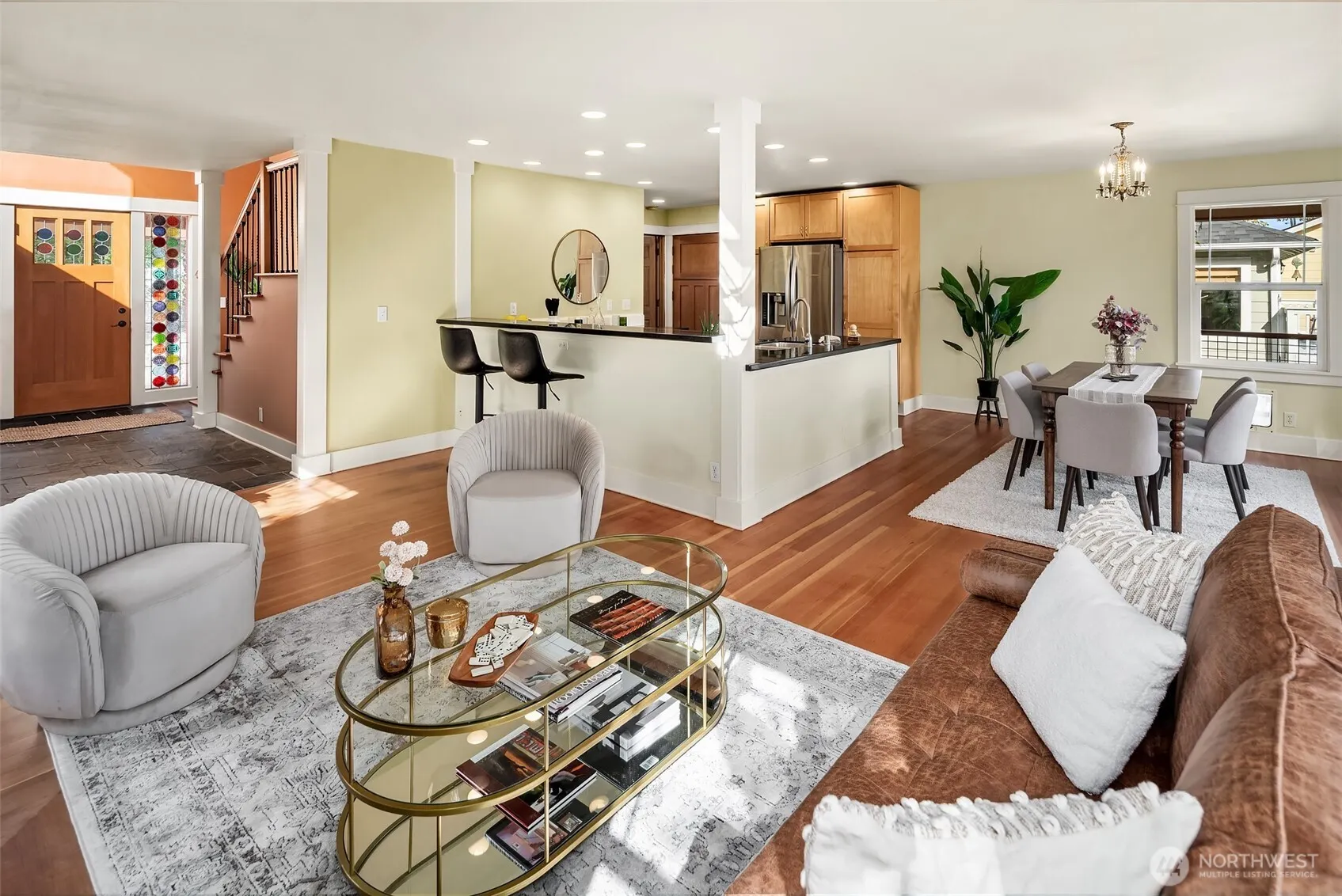 7337 7TH Avenue SW, Seattle, WA 98106