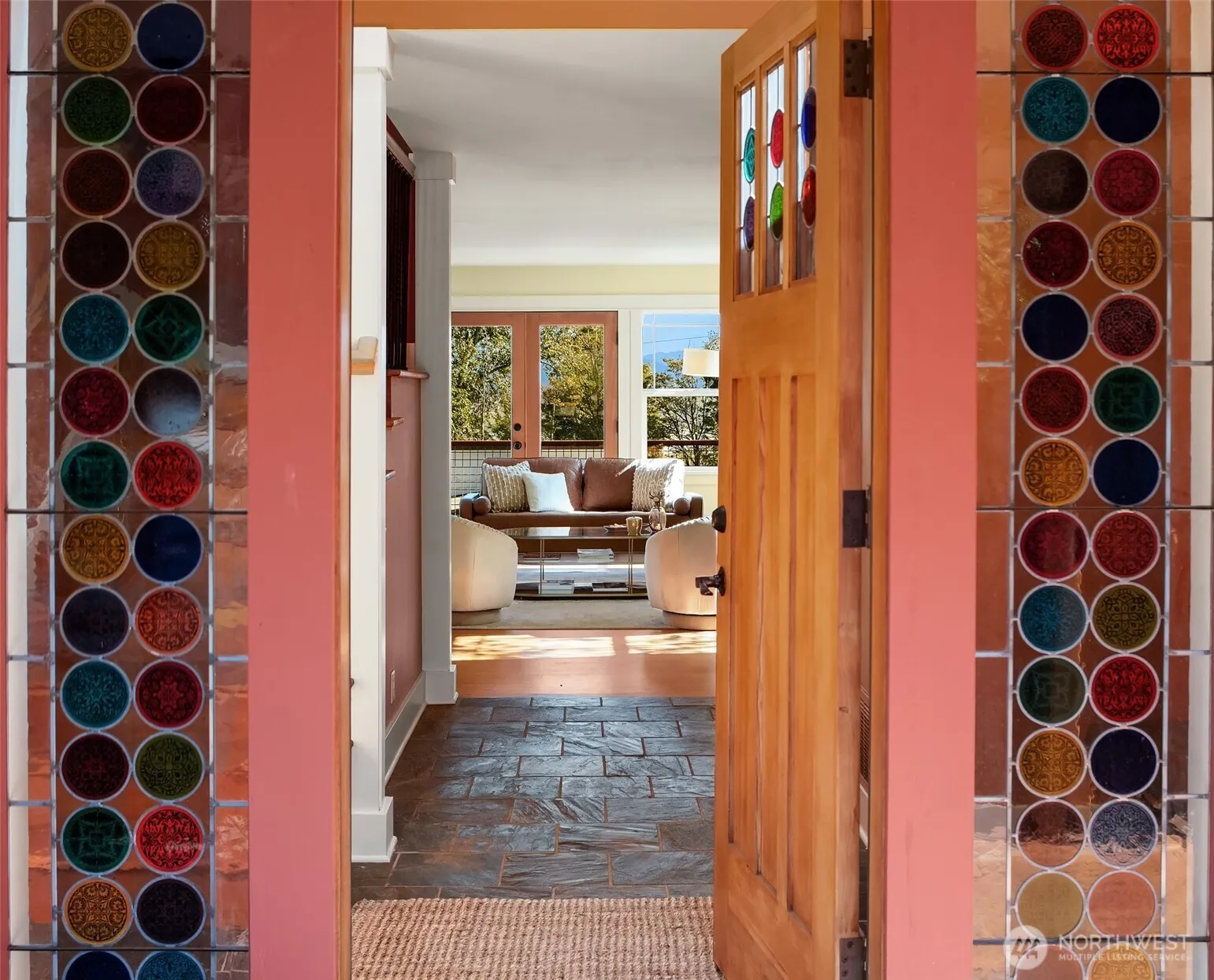 7337 7TH Avenue SW, Seattle, WA 98106