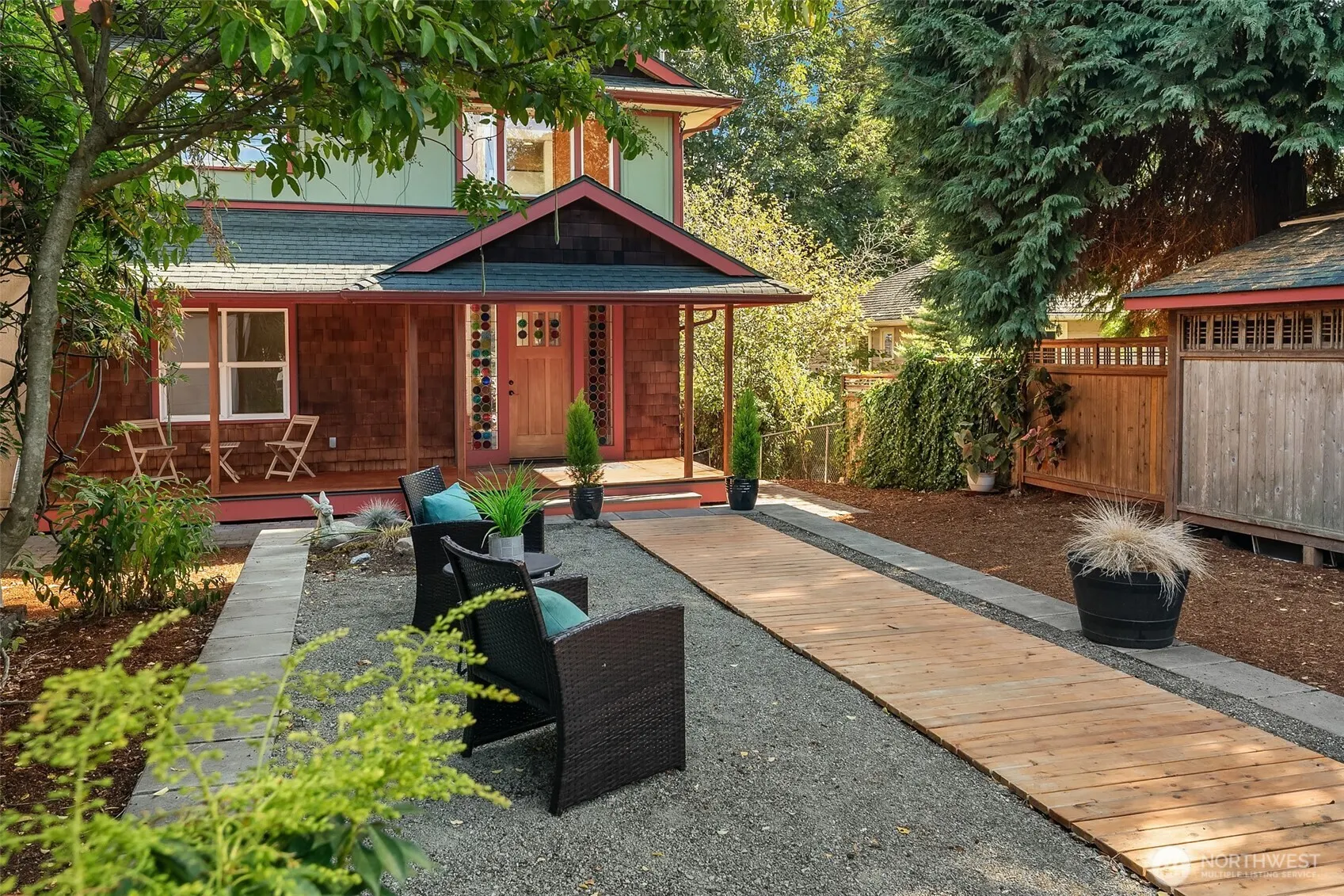 7337 7TH Avenue SW, Seattle, WA 98106