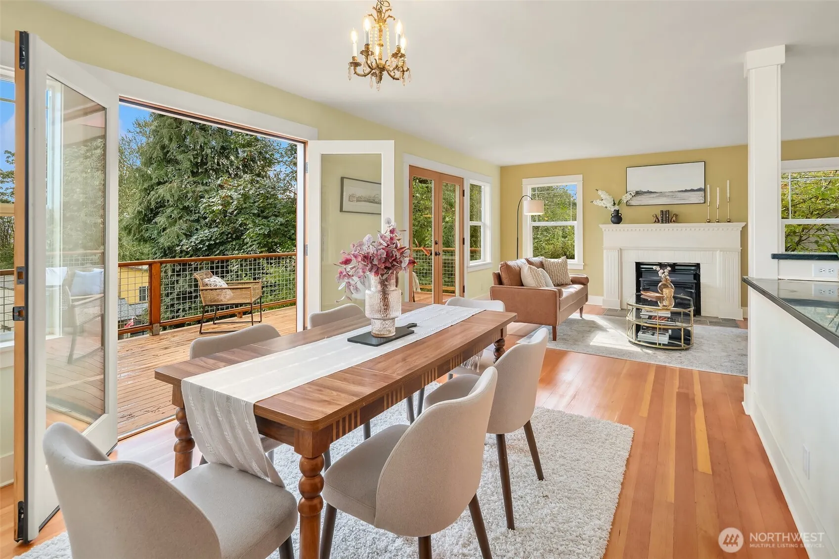 7337 7TH Avenue SW, Seattle, WA 98106