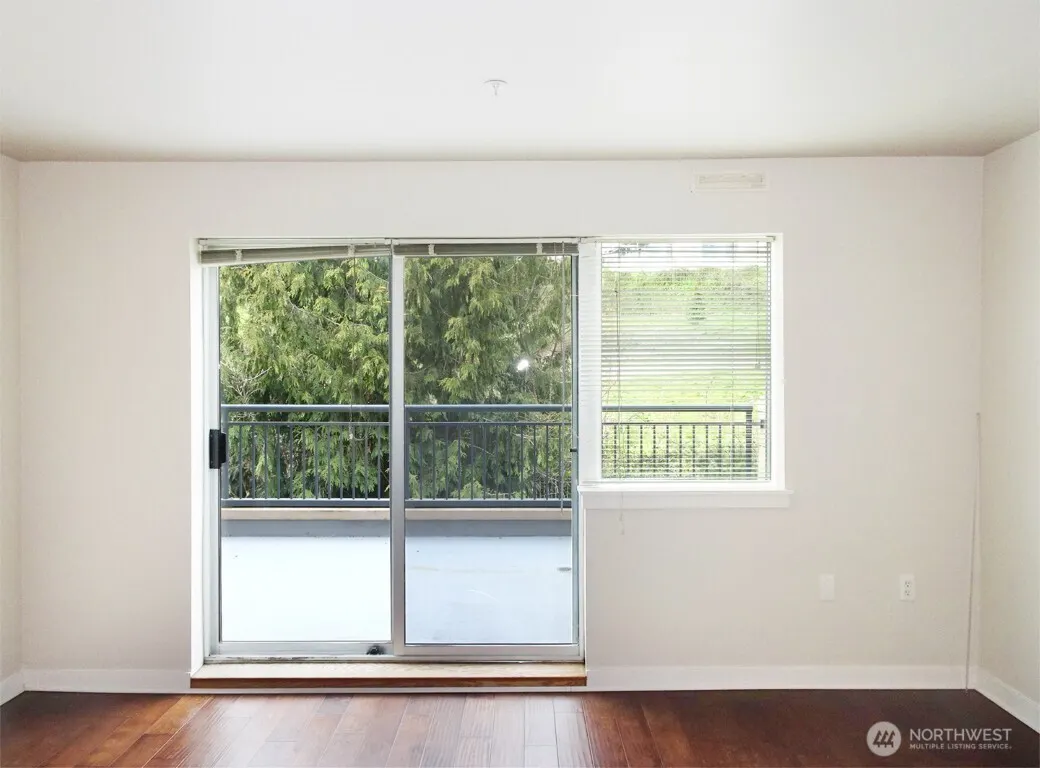 321 10th Avenue S #608, Seattle, WA 98104
