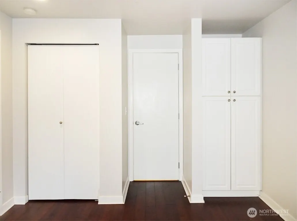 321 10th Avenue S #608, Seattle, WA 98104