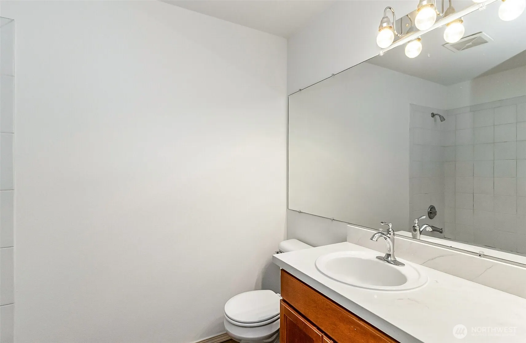 14821 29th Avenue W. #K101, Lynnwood, WA 98087