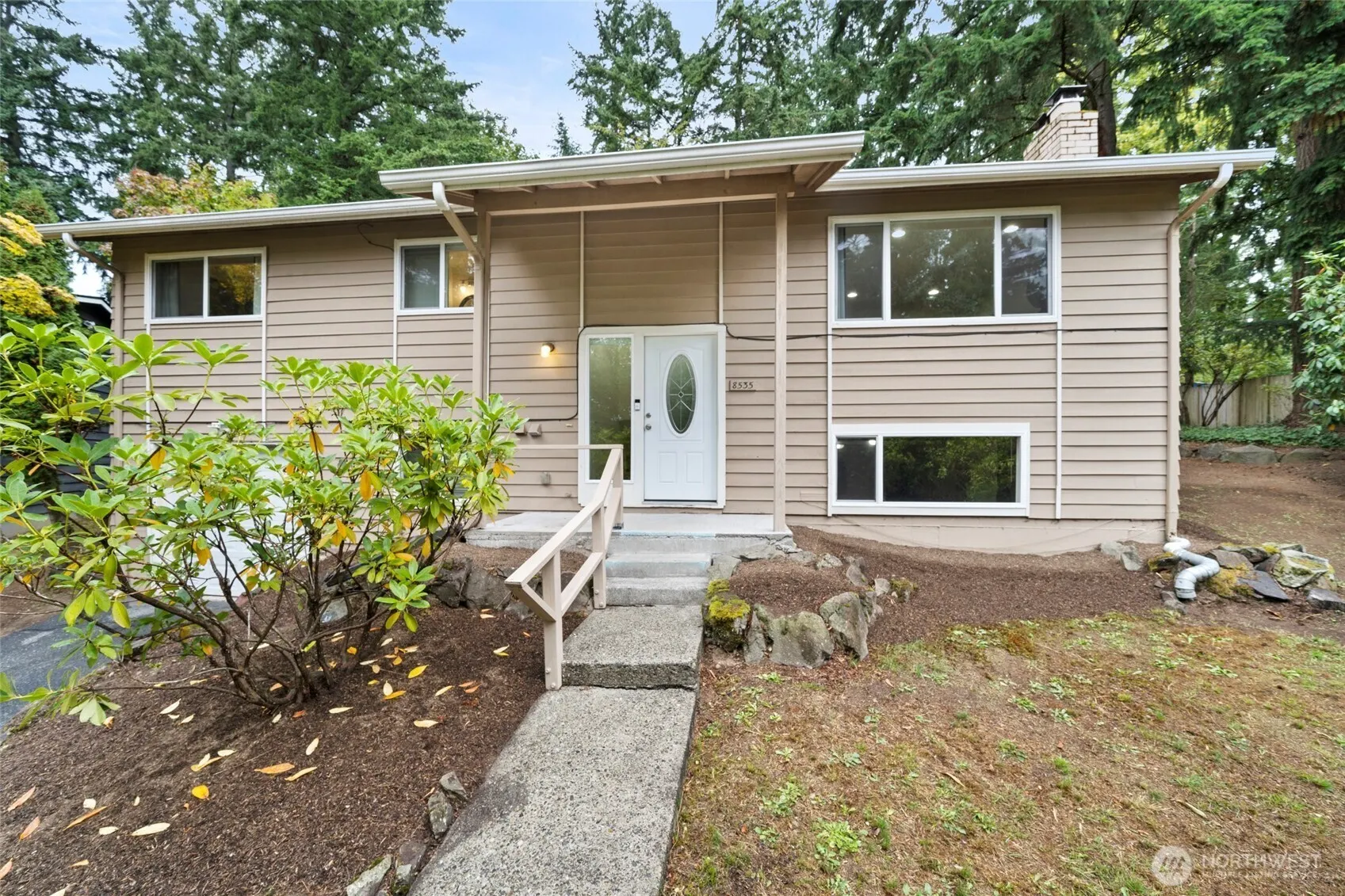 8535 NE 136th Street , Kirkland, WA 98034