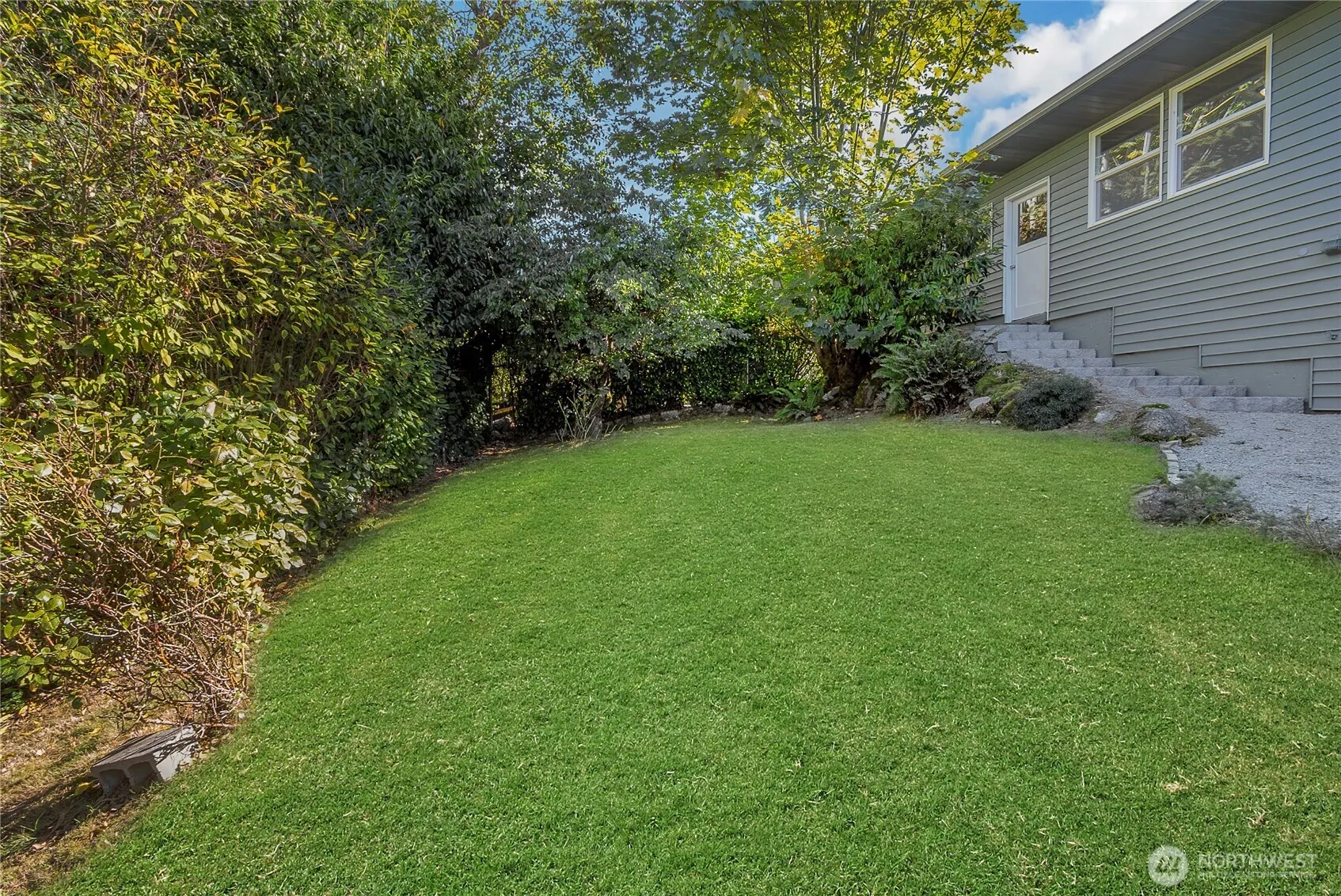 2306 S 249th Street , Kent, WA 98032