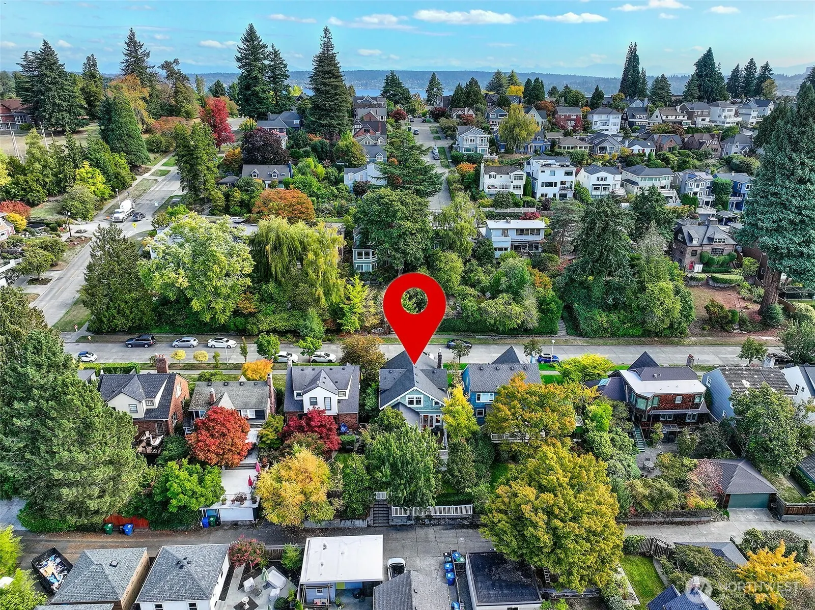 3879 44th Avenue NE, Seattle, WA 98105