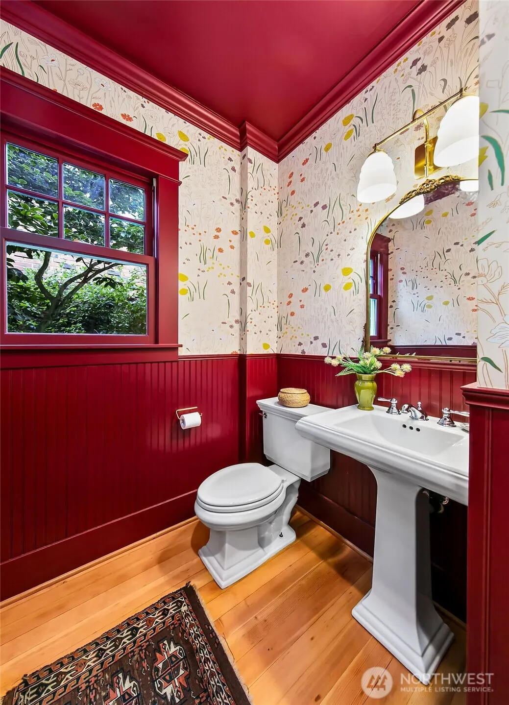 3879 44th Avenue NE, Seattle, WA 98105