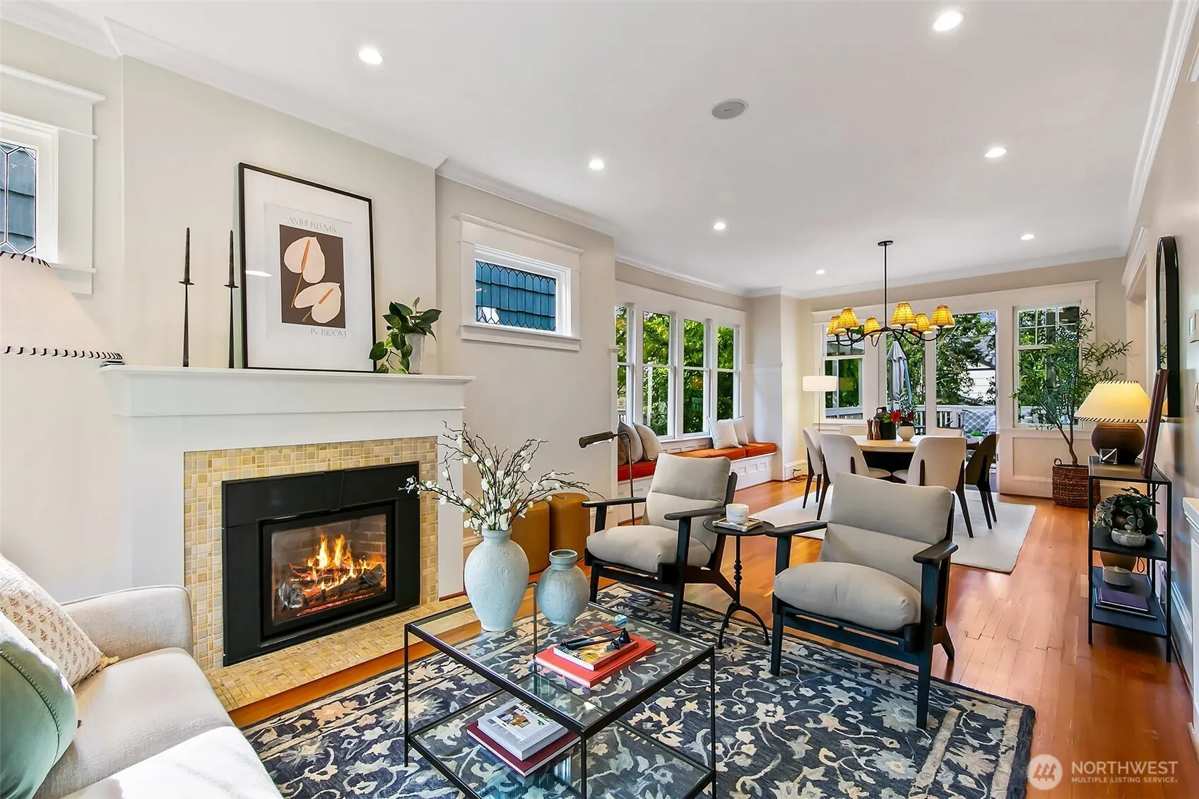3879 44th Avenue NE, Seattle, WA 98105