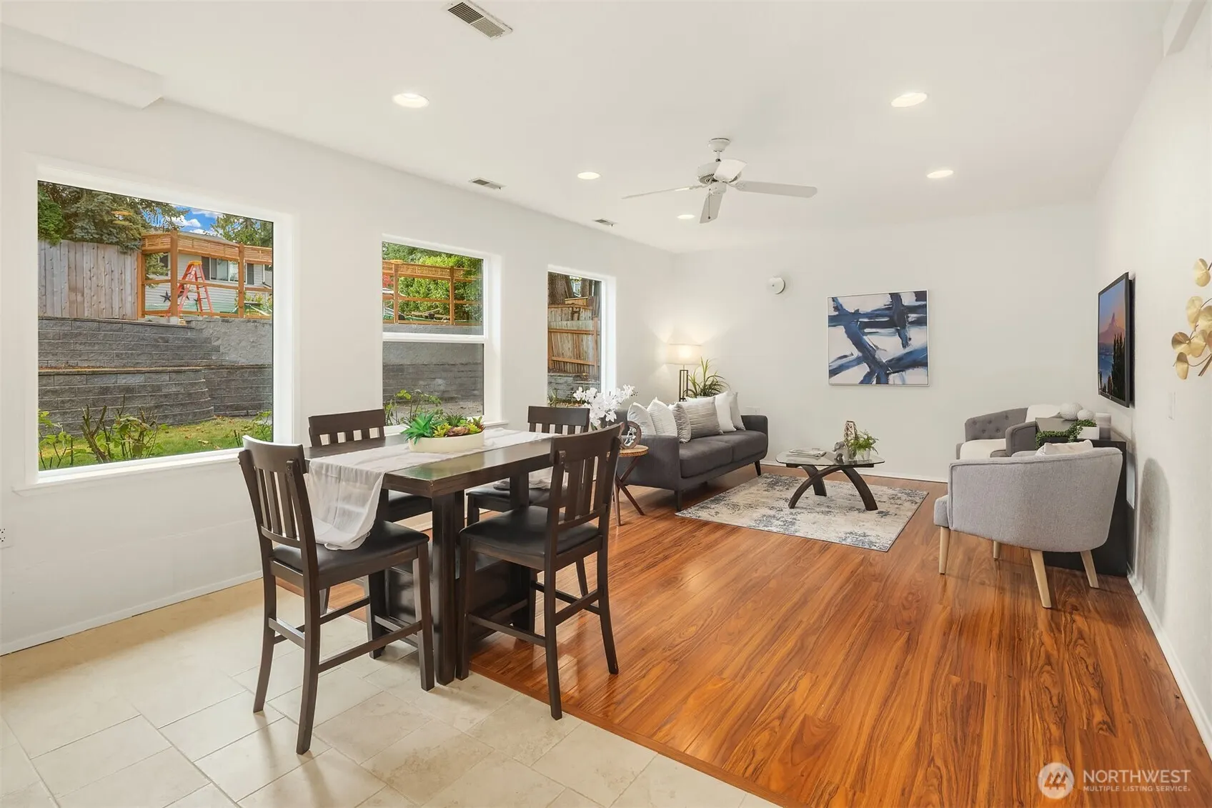 18811 SE 42nd Street , Issaquah, WA 98027