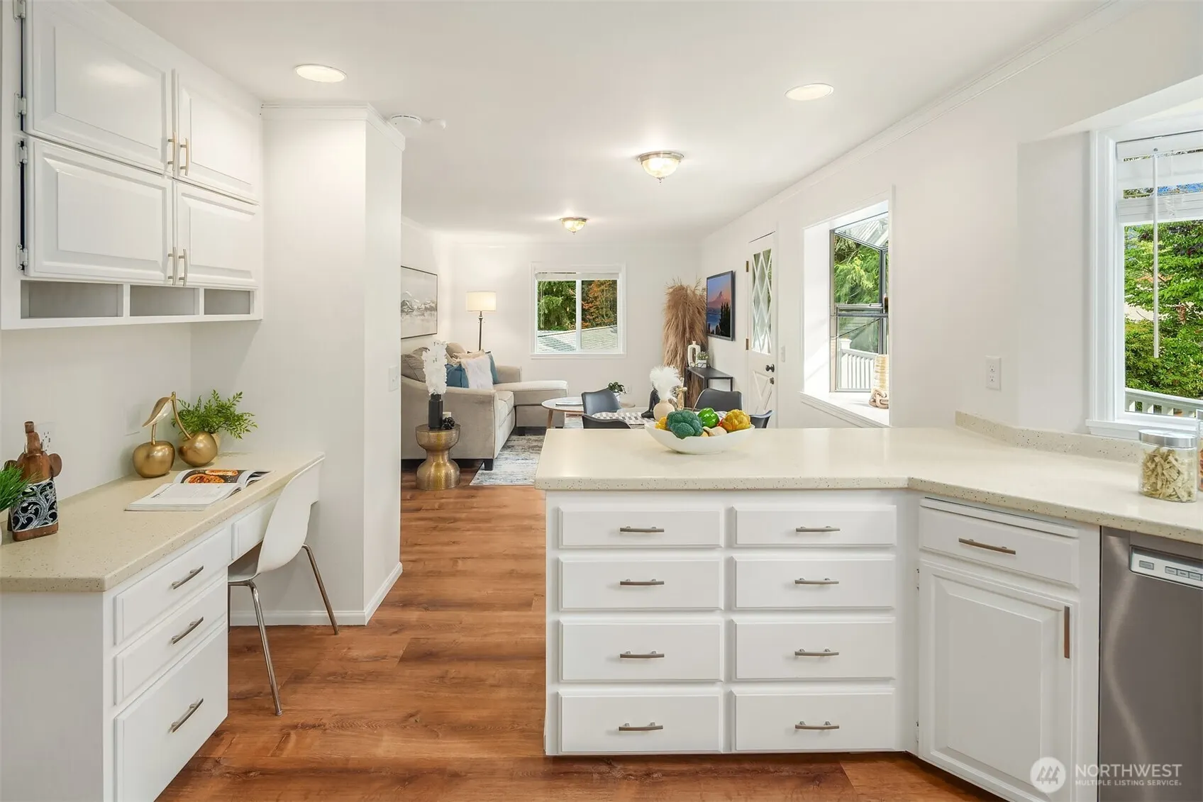 18811 SE 42nd Street , Issaquah, WA 98027