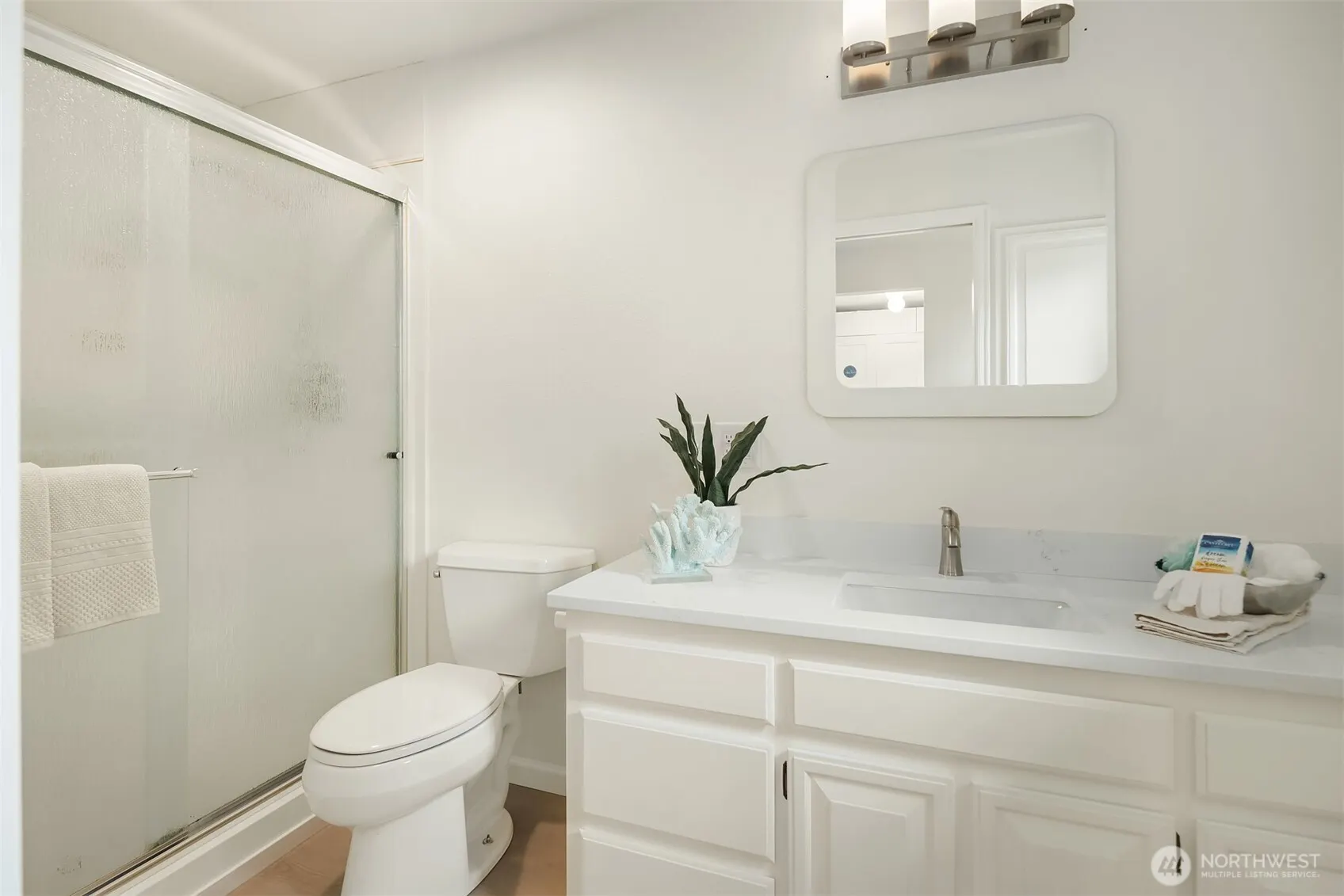 18811 SE 42nd Street , Issaquah, WA 98027