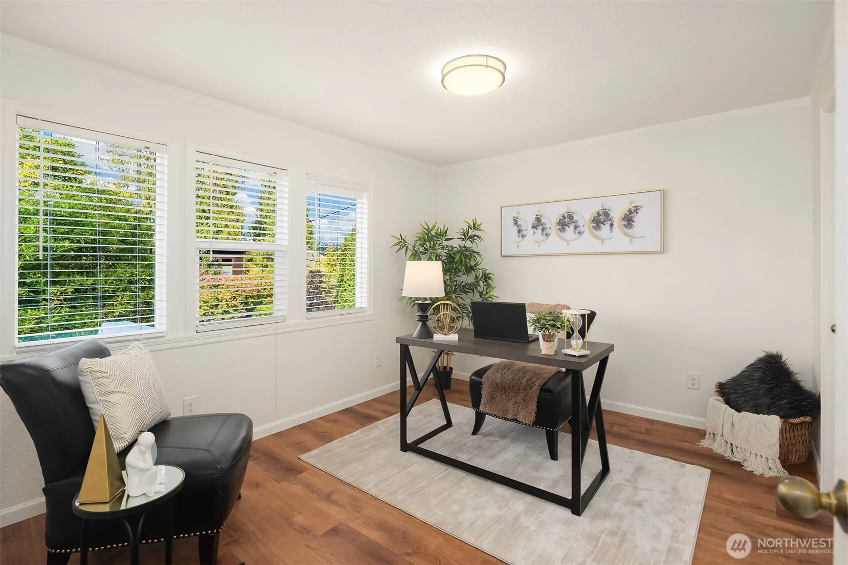 18811 SE 42nd Street , Issaquah, WA 98027