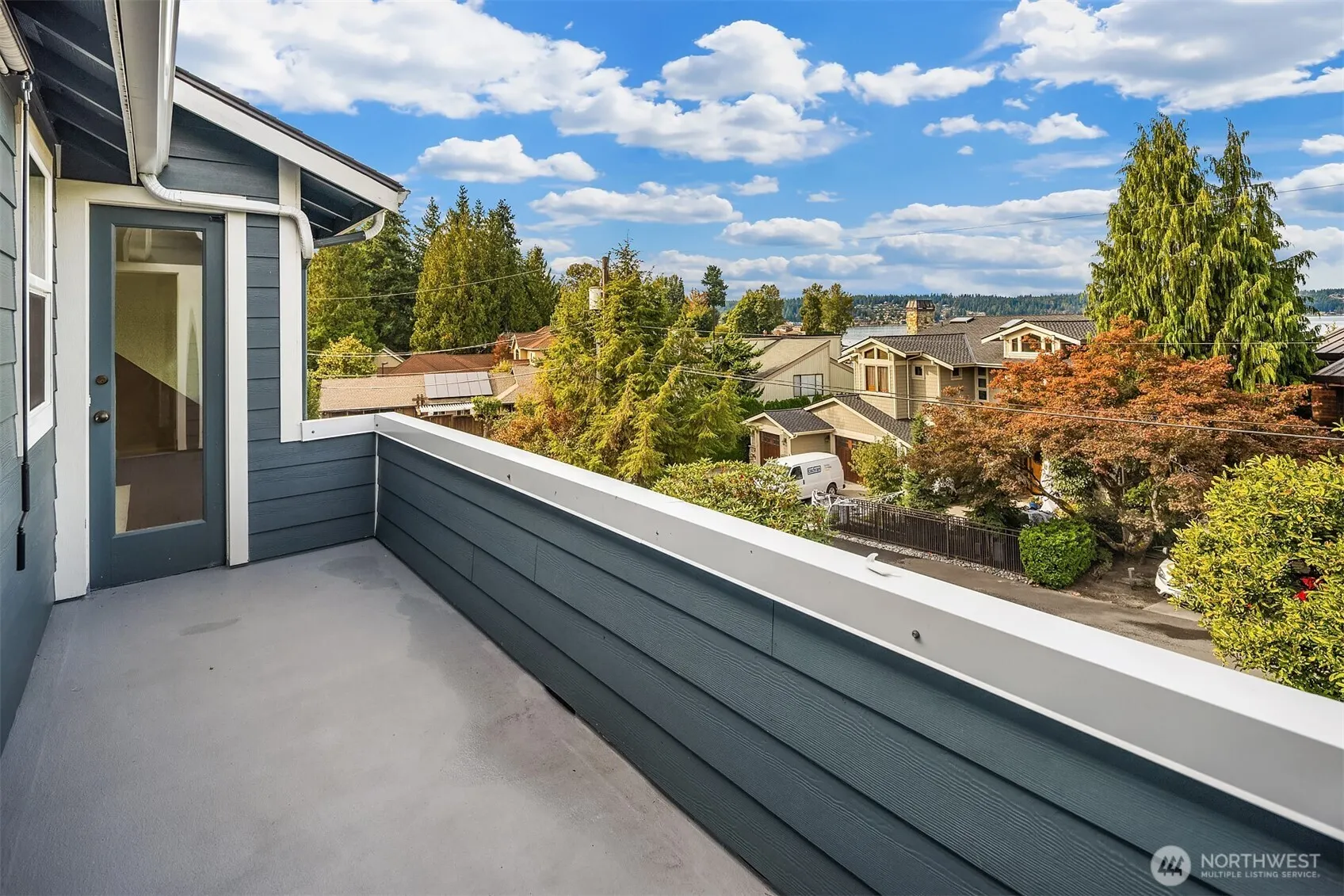 18811 SE 42nd Street , Issaquah, WA 98027