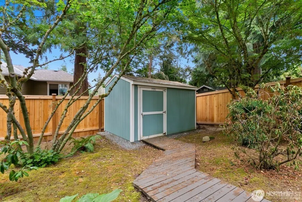 9306 138th Court NE, Redmond, WA 98052