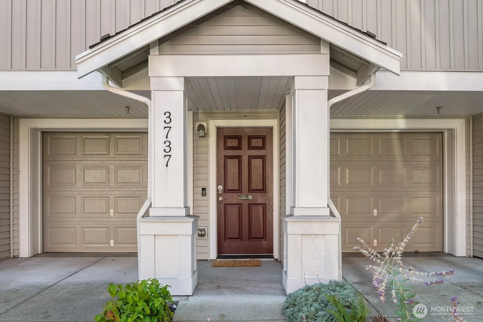 3737 S Holly Park Drive #2, Seattle, WA 98118