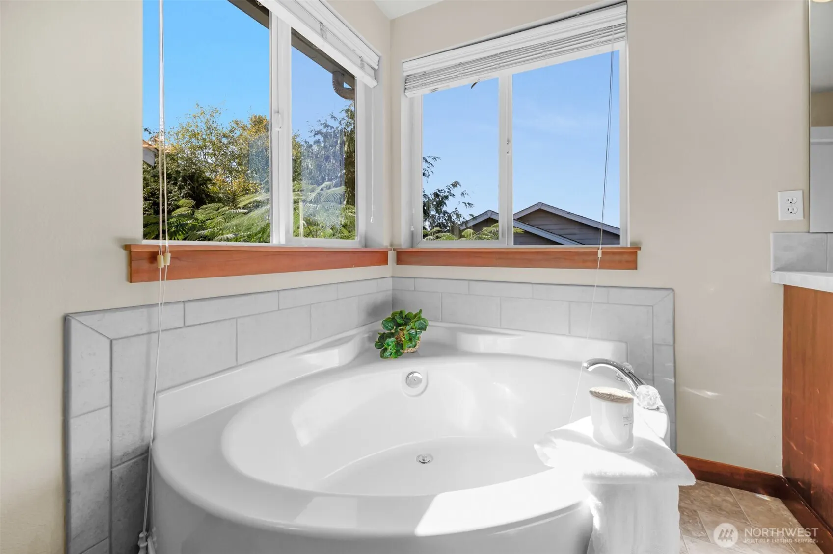 17404 14th Avenue SE, Bothell, WA 98012-5114