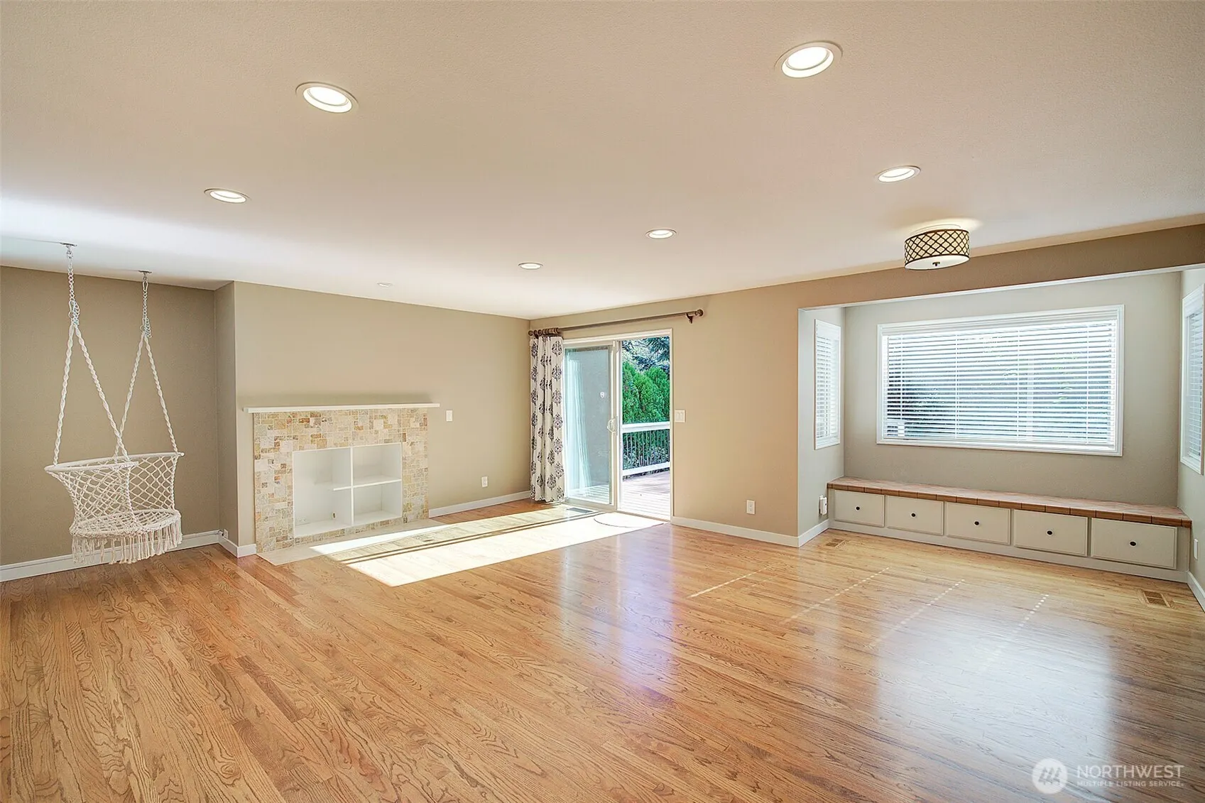 24209 SE 45th Street , Sammamish, WA 98029