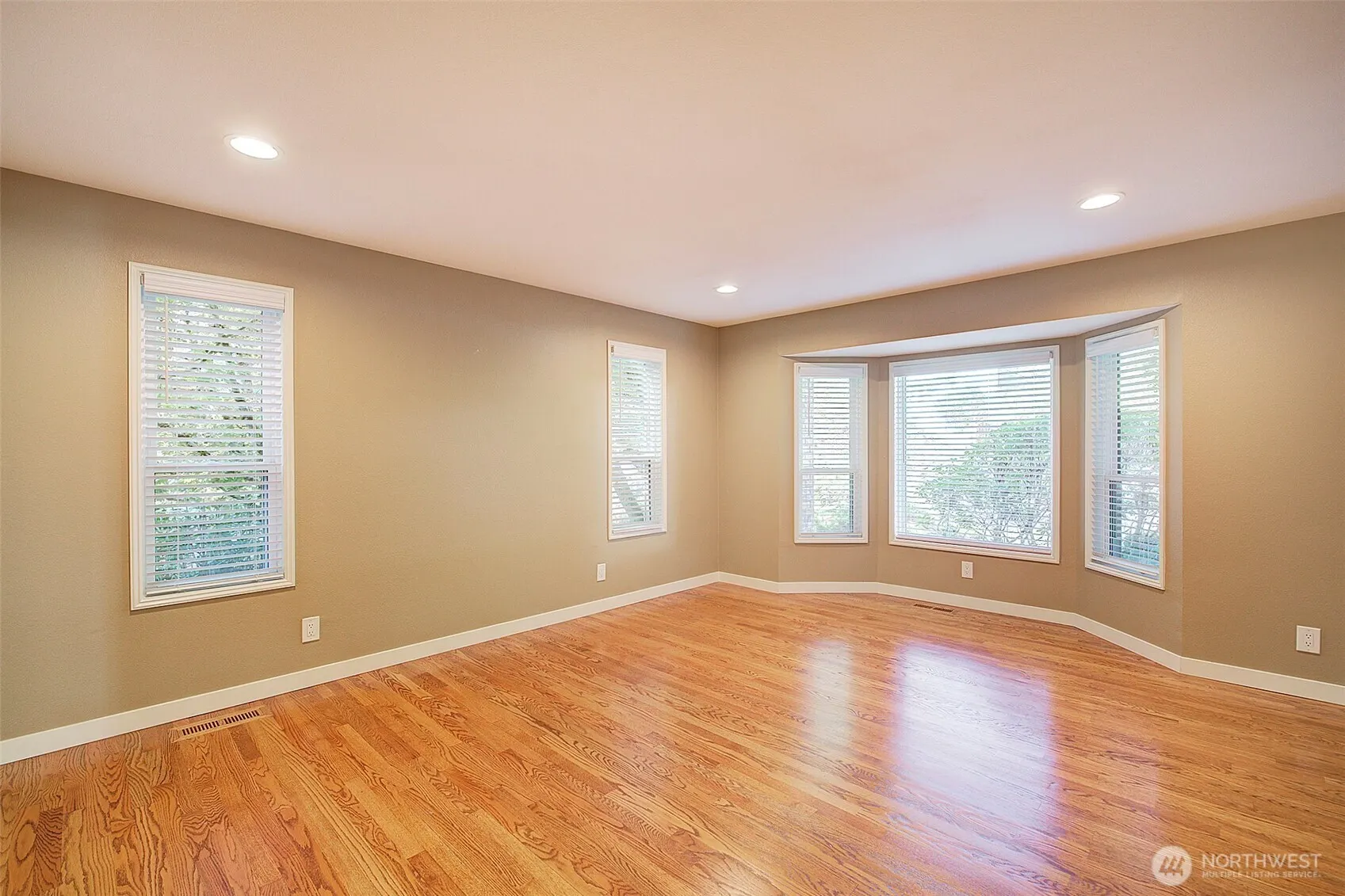 24209 SE 45th Street , Sammamish, WA 98029