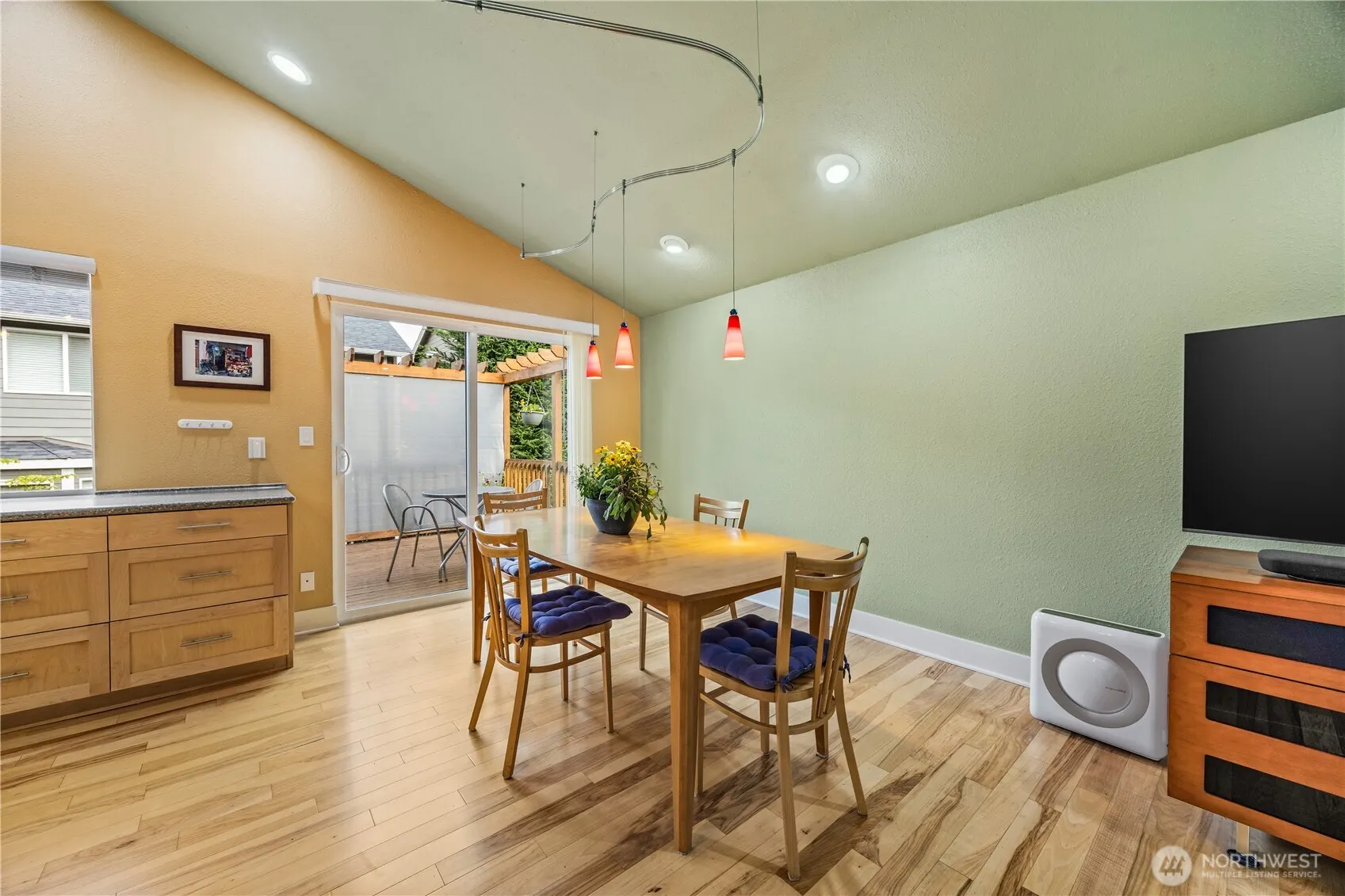 19540 129th Court NE, Bothell, WA 98011
