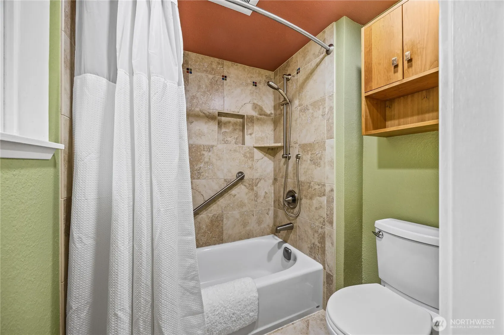 19540 129th Court NE, Bothell, WA 98011