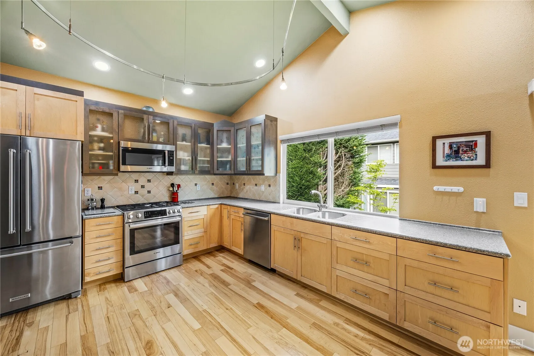 19540 129th Court NE, Bothell, WA 98011