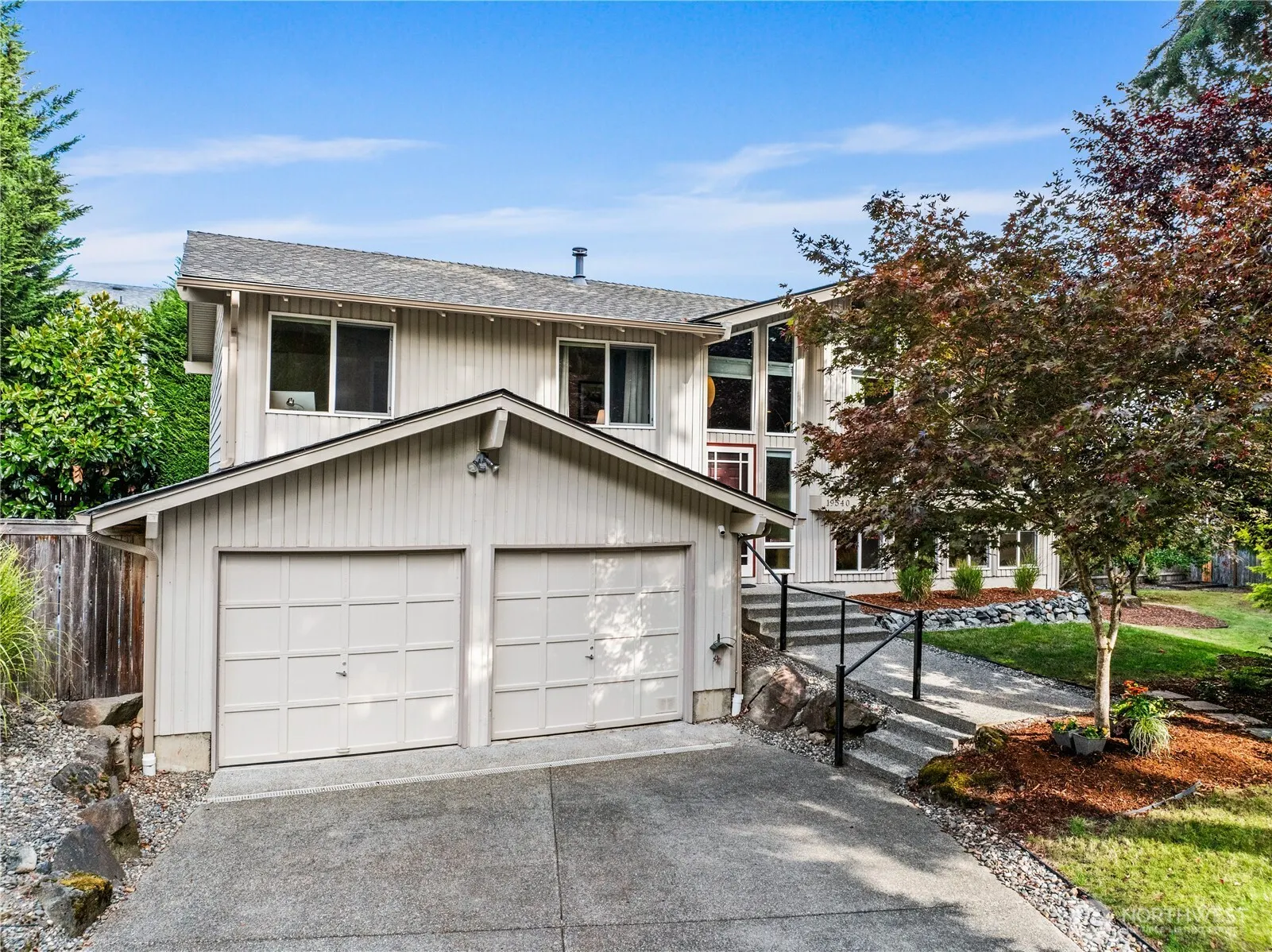 19540 129th Court NE, Bothell, WA 98011