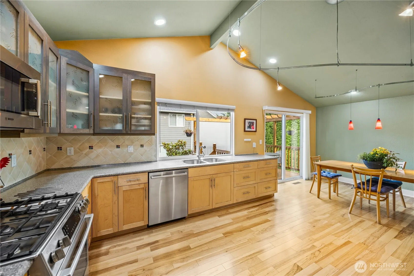 19540 129th Court NE, Bothell, WA 98011