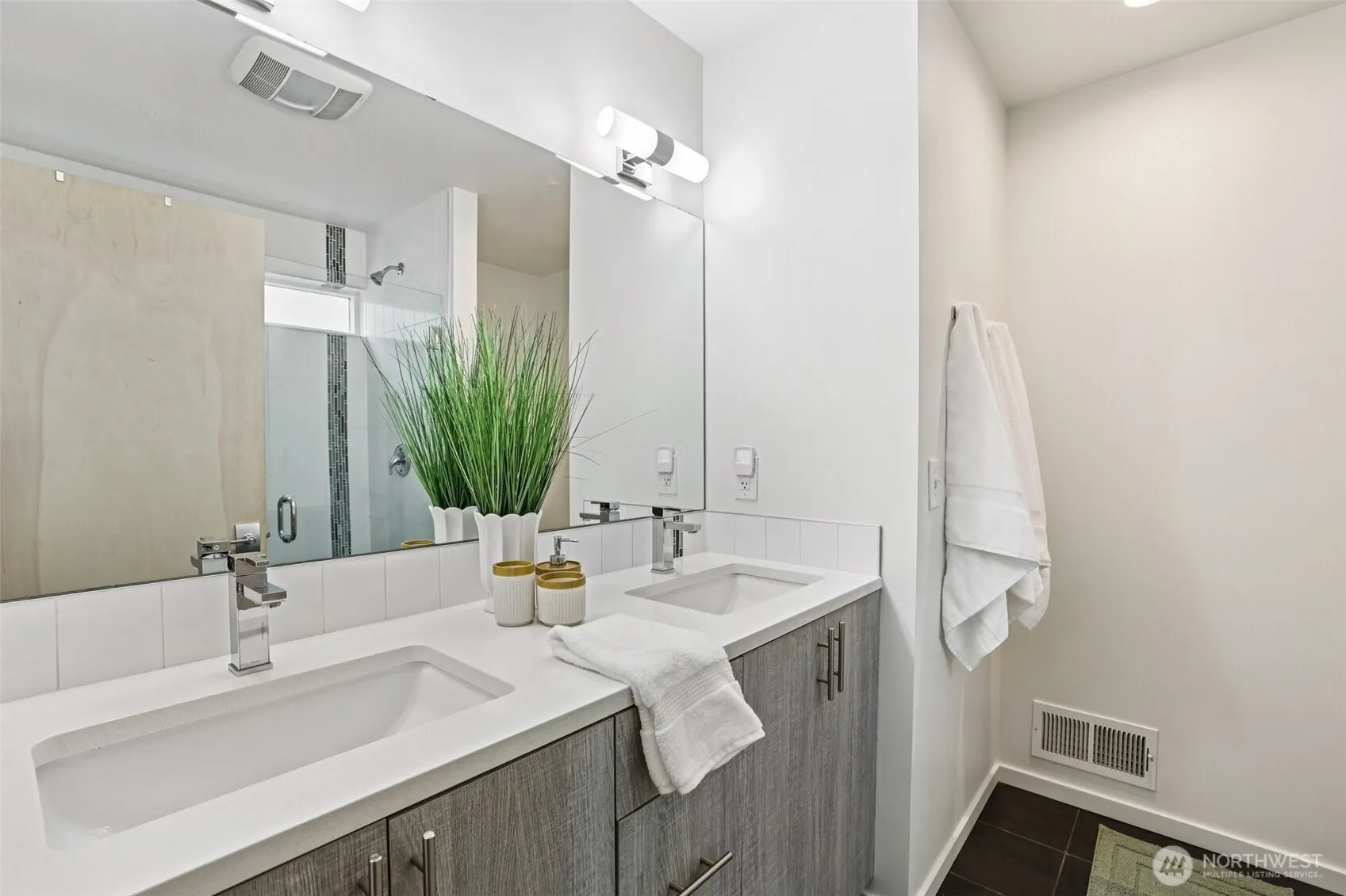 3053 62nd Avenue SW, Seattle, WA 98116