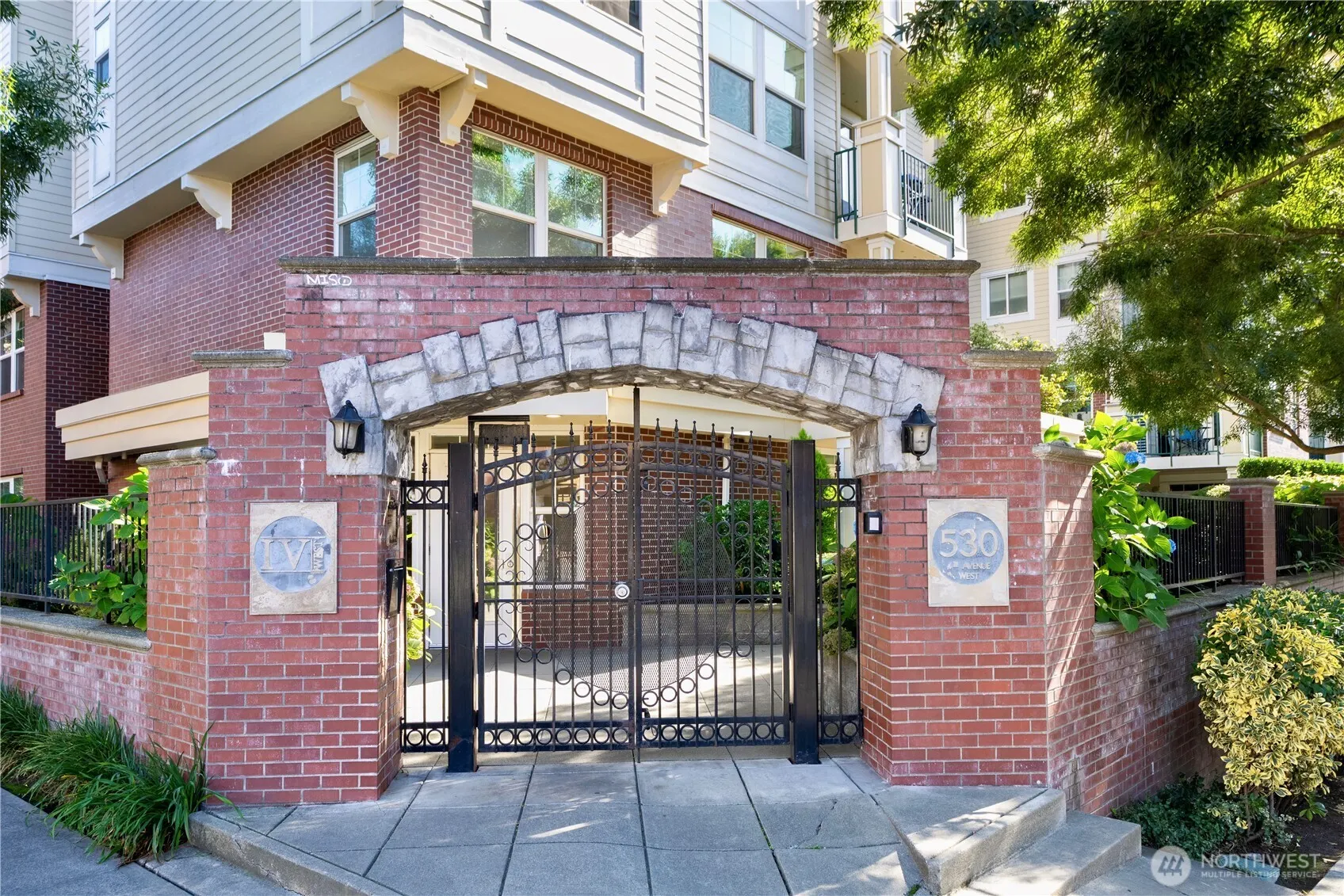 530 4th Avenue W #108, Seattle, WA 98119