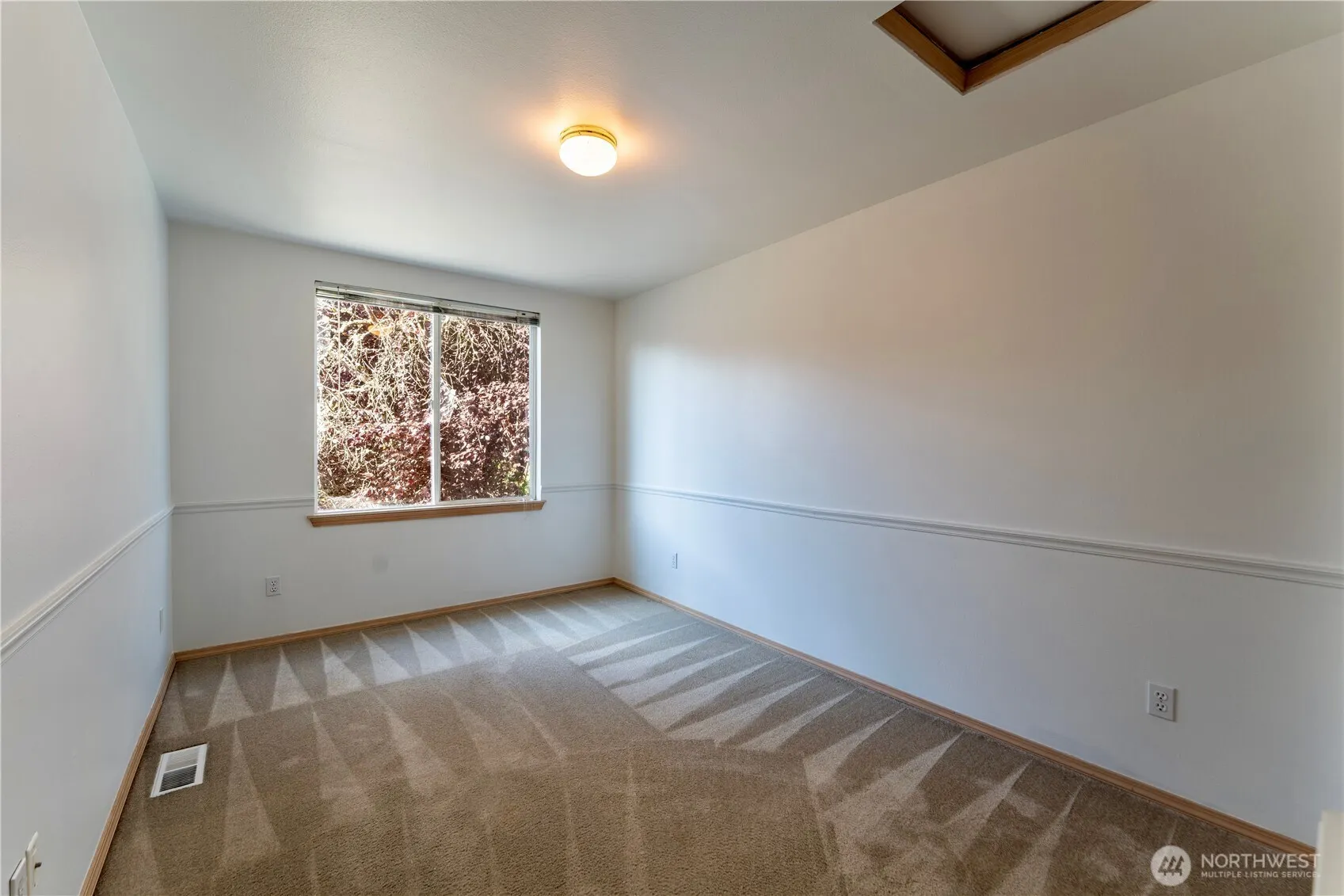 18809 SE 20th Dr , Bothell, WA 98012