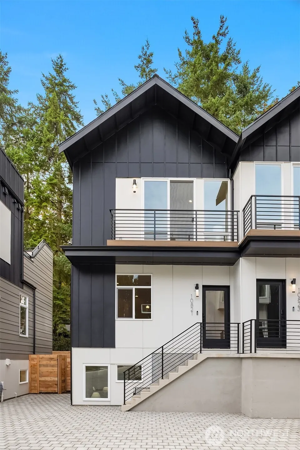 10821 11th Avenue NE, Seattle, WA 98125