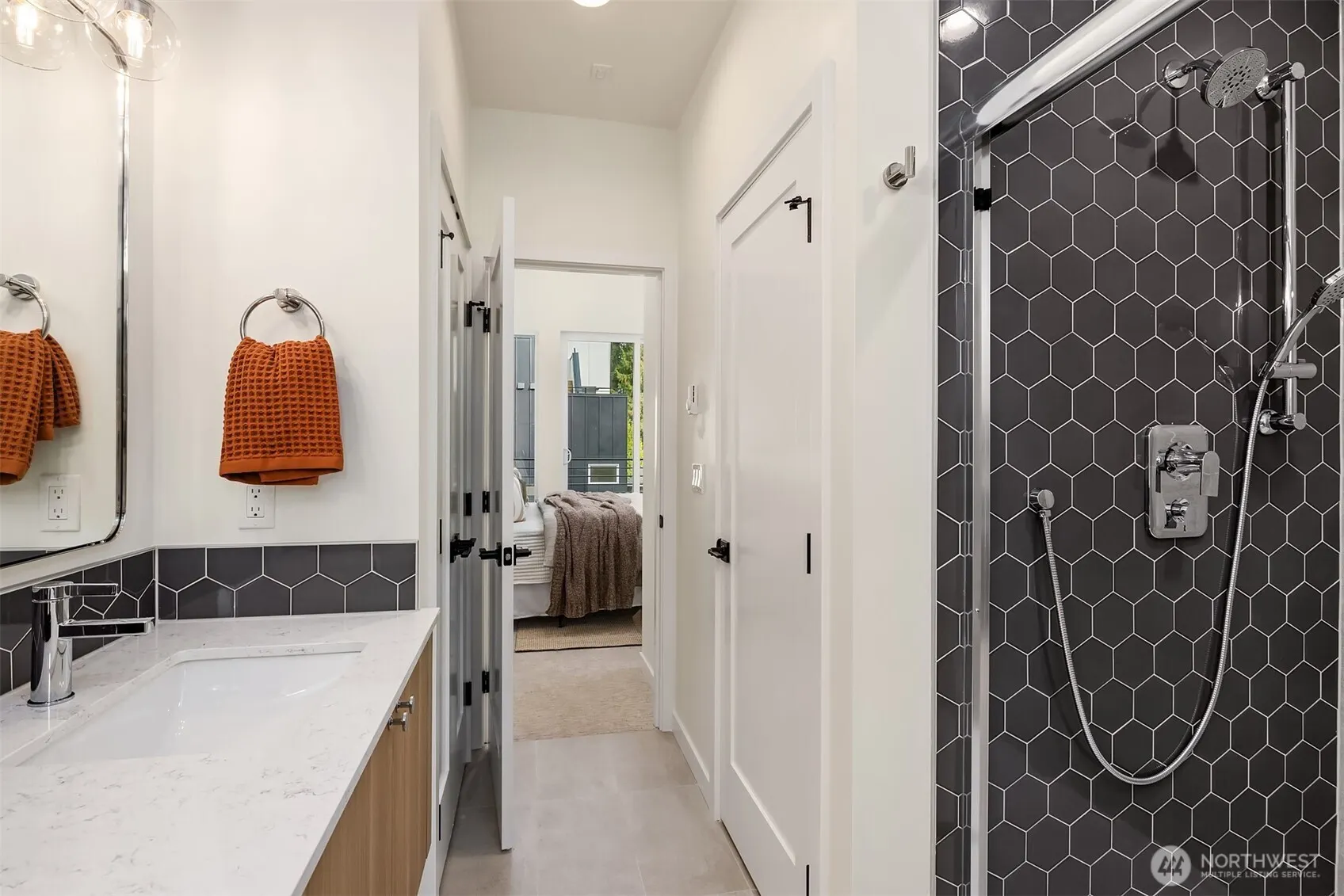10821 11th Avenue NE, Seattle, WA 98125