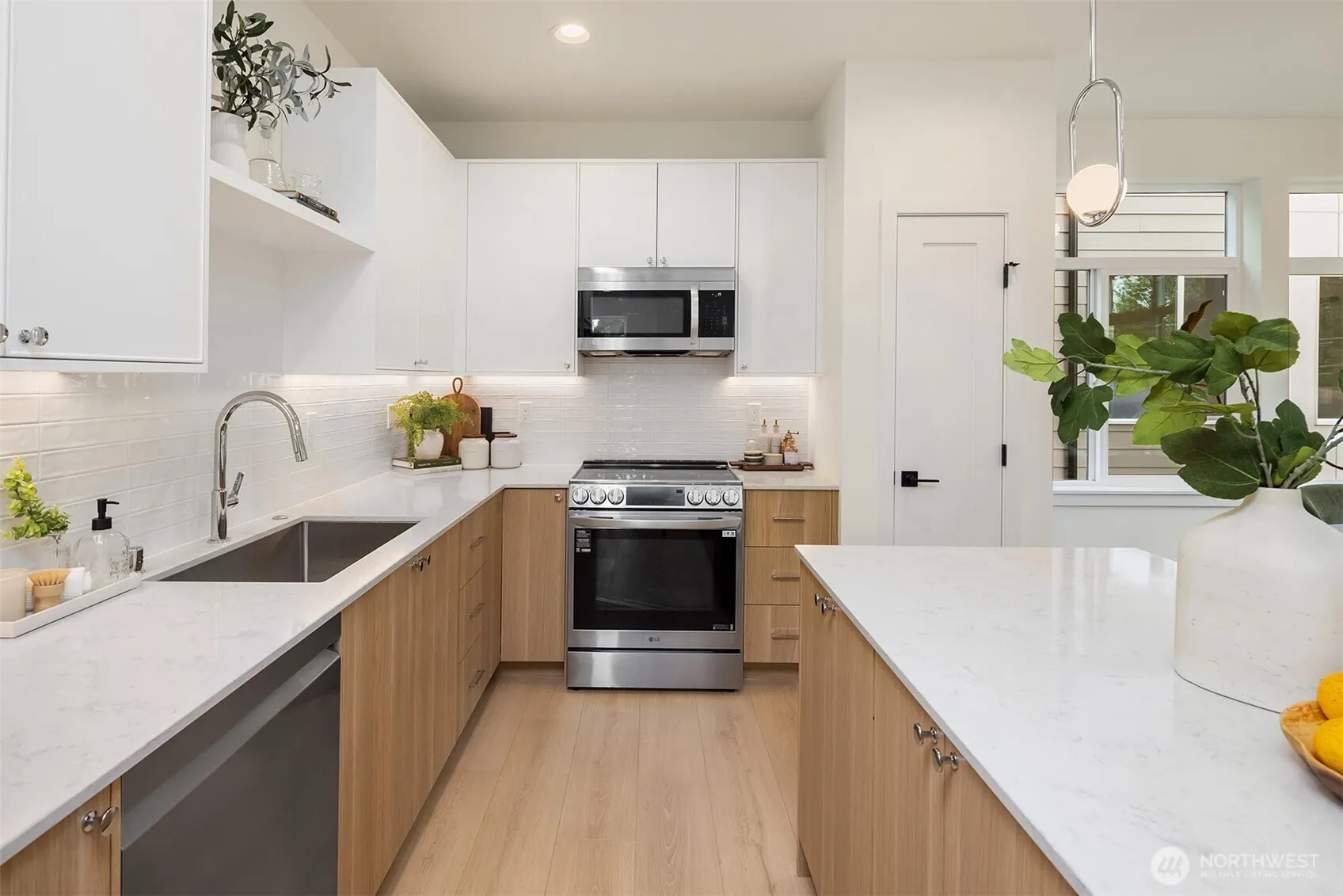 10827 11th Avenue NE, Seattle, WA 98125