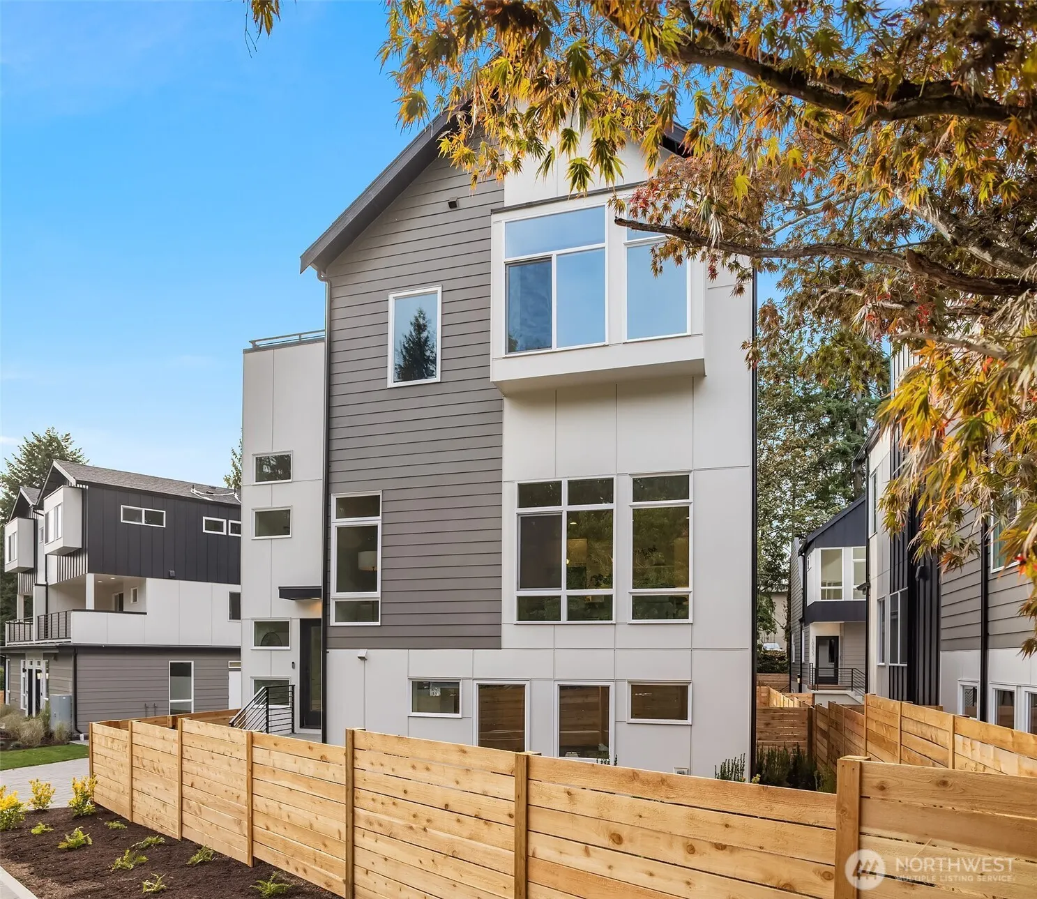 10827 11th Avenue NE, Seattle, WA 98125