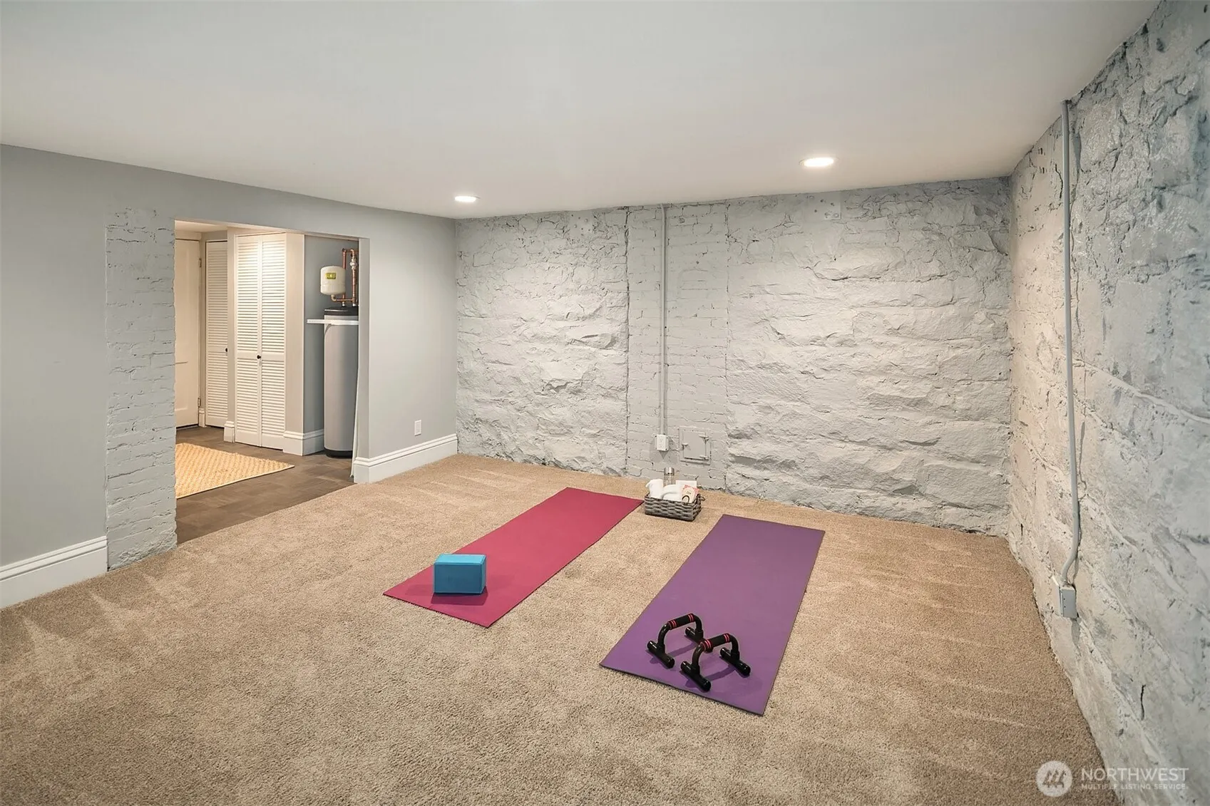 4422 Montana Circle W, Seattle, WA 98199