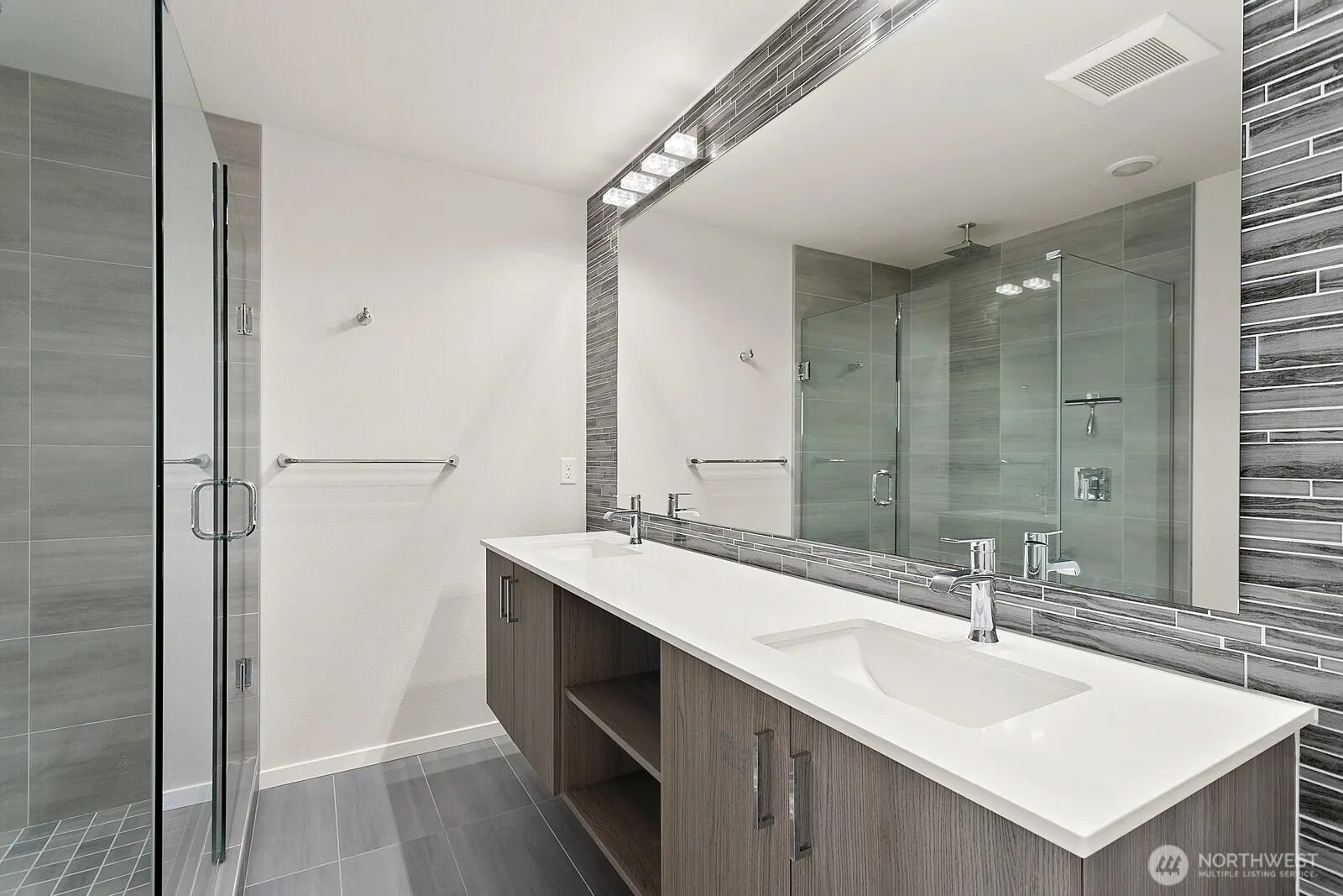 1814 S 15th Ave Avenue , Seattle, WA 98144