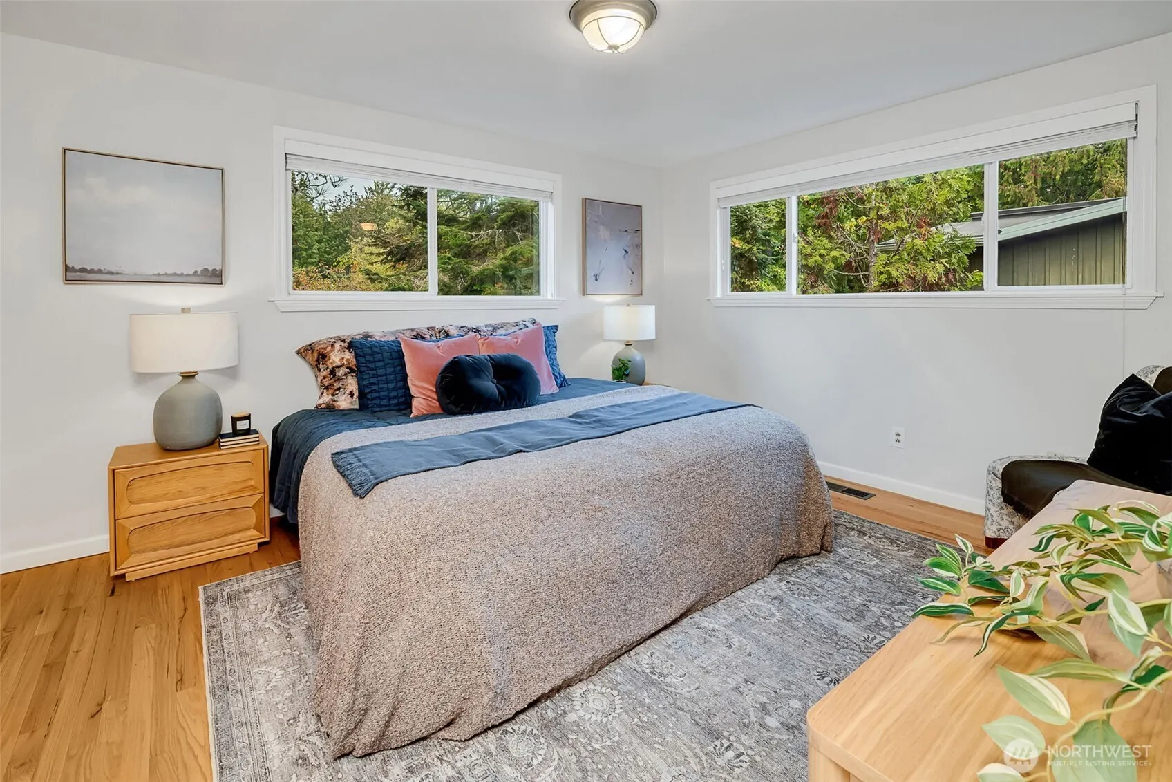 10203 20th Avenue NE, Seattle, WA 98125