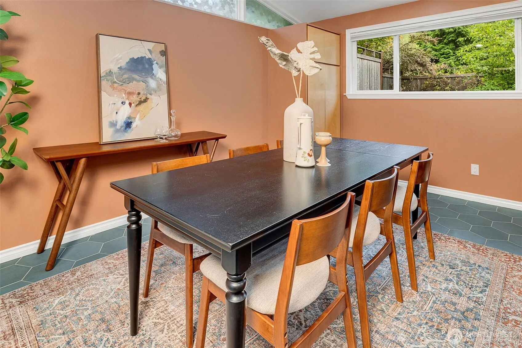 10203 20th Avenue NE, Seattle, WA 98125