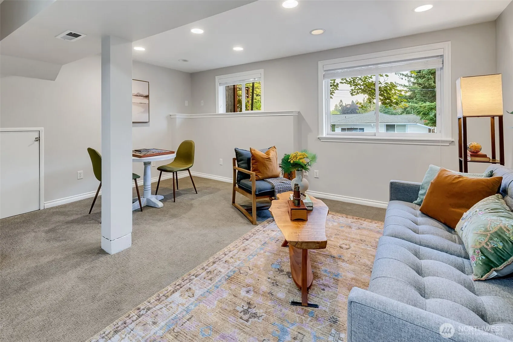 10203 20th Avenue NE, Seattle, WA 98125