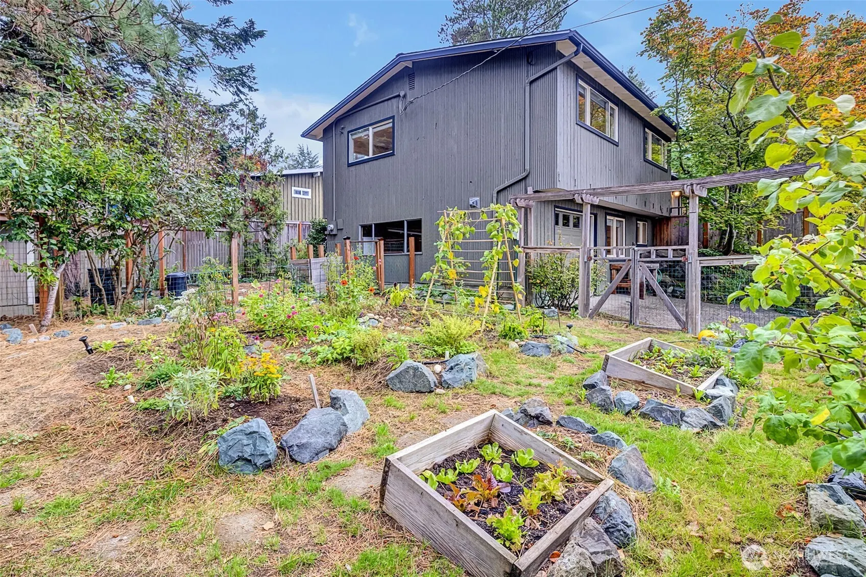 10203 20th Avenue NE, Seattle, WA 98125