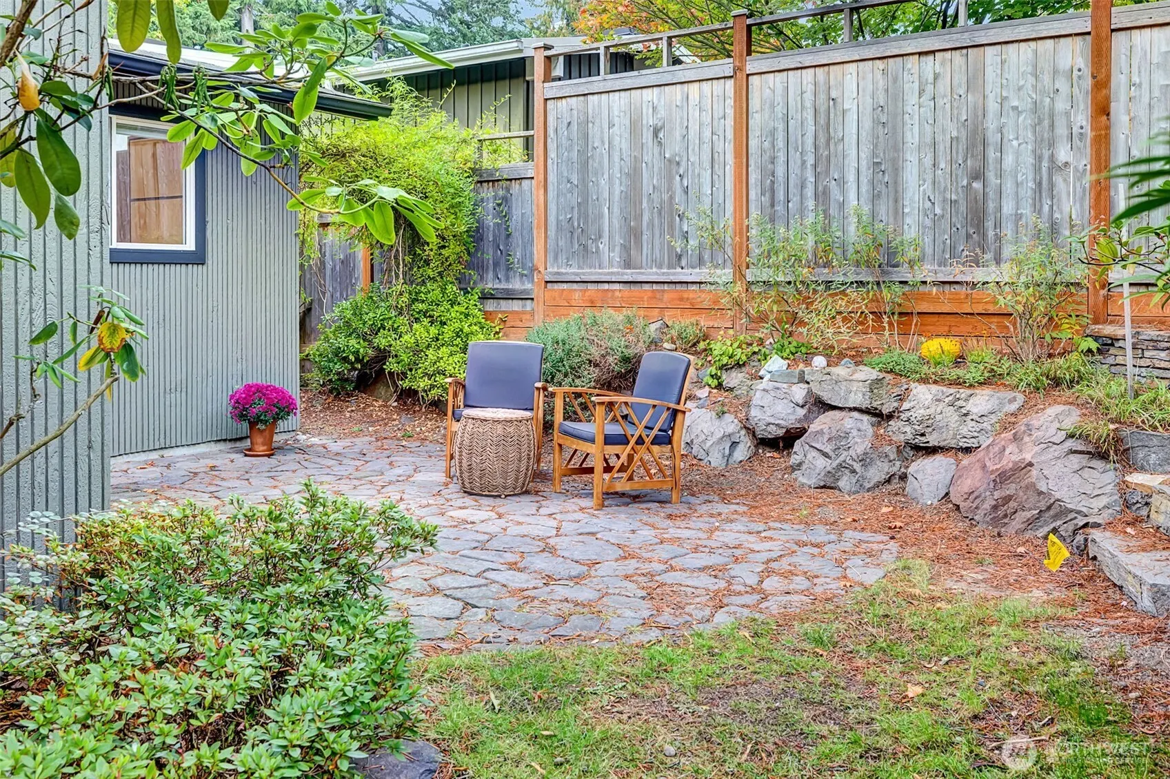 10203 20th Avenue NE, Seattle, WA 98125