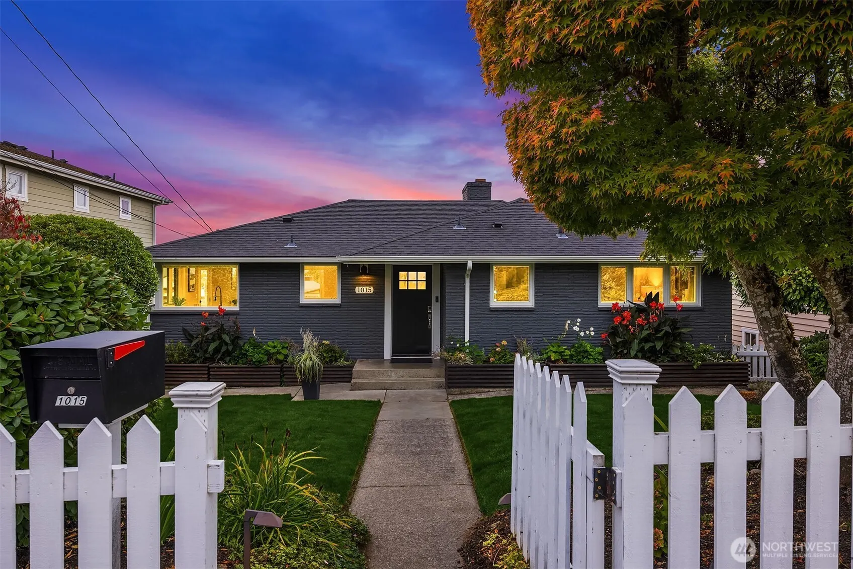 1015 1st Street , Kirkland, WA 98033